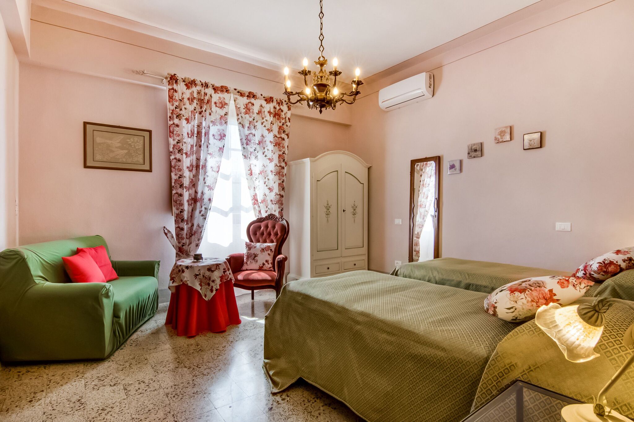 Appartement d'ambiance à Cortona avec vue et terrasse privée