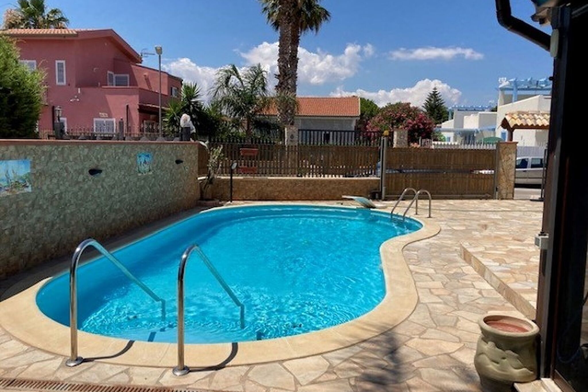 Prachtig vakantiehuis in Campofelice di Roccella met zwembad