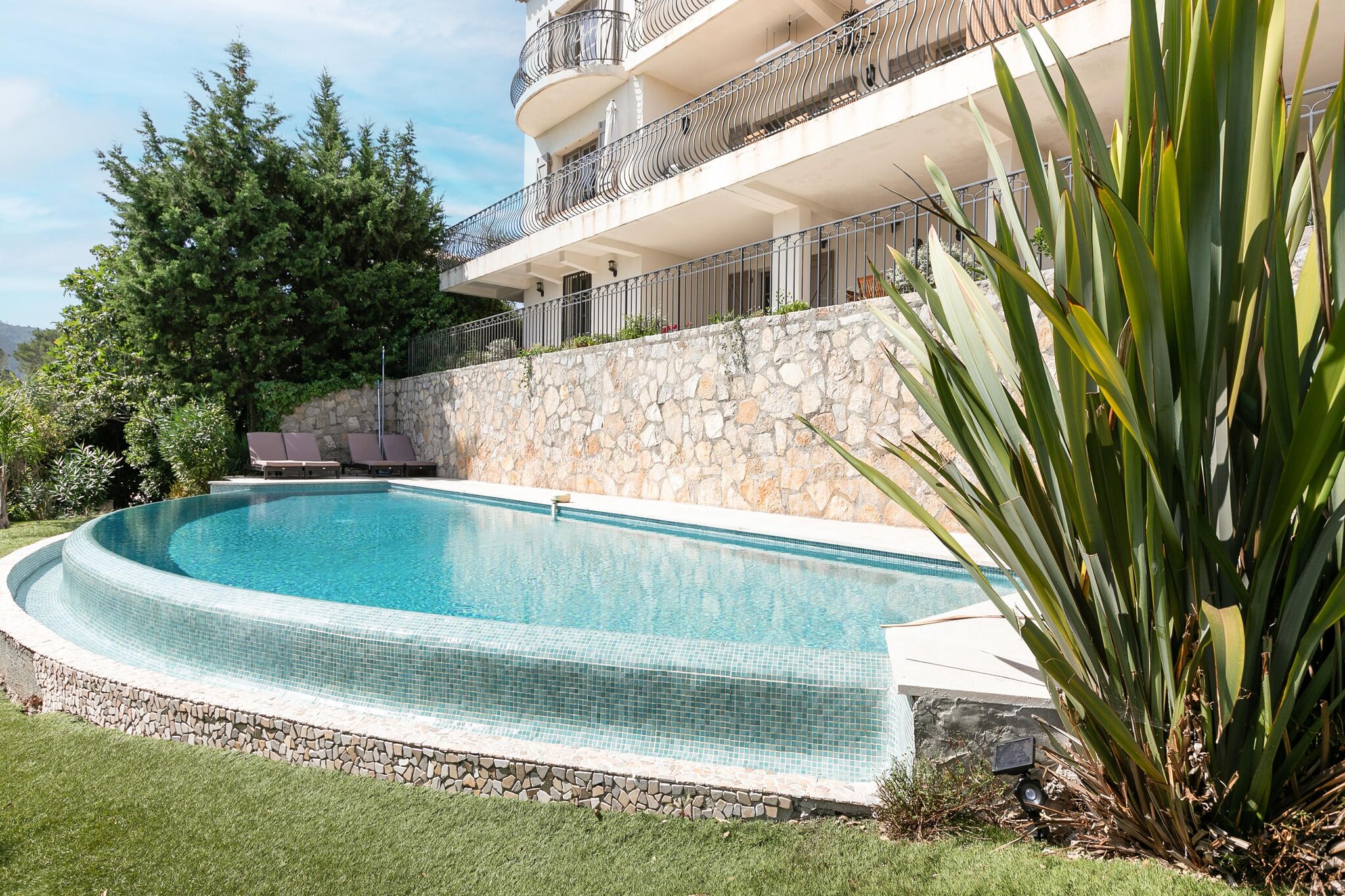 Wunderschöne Villa in Mandelieu-la-Napoule mit privatem Pool