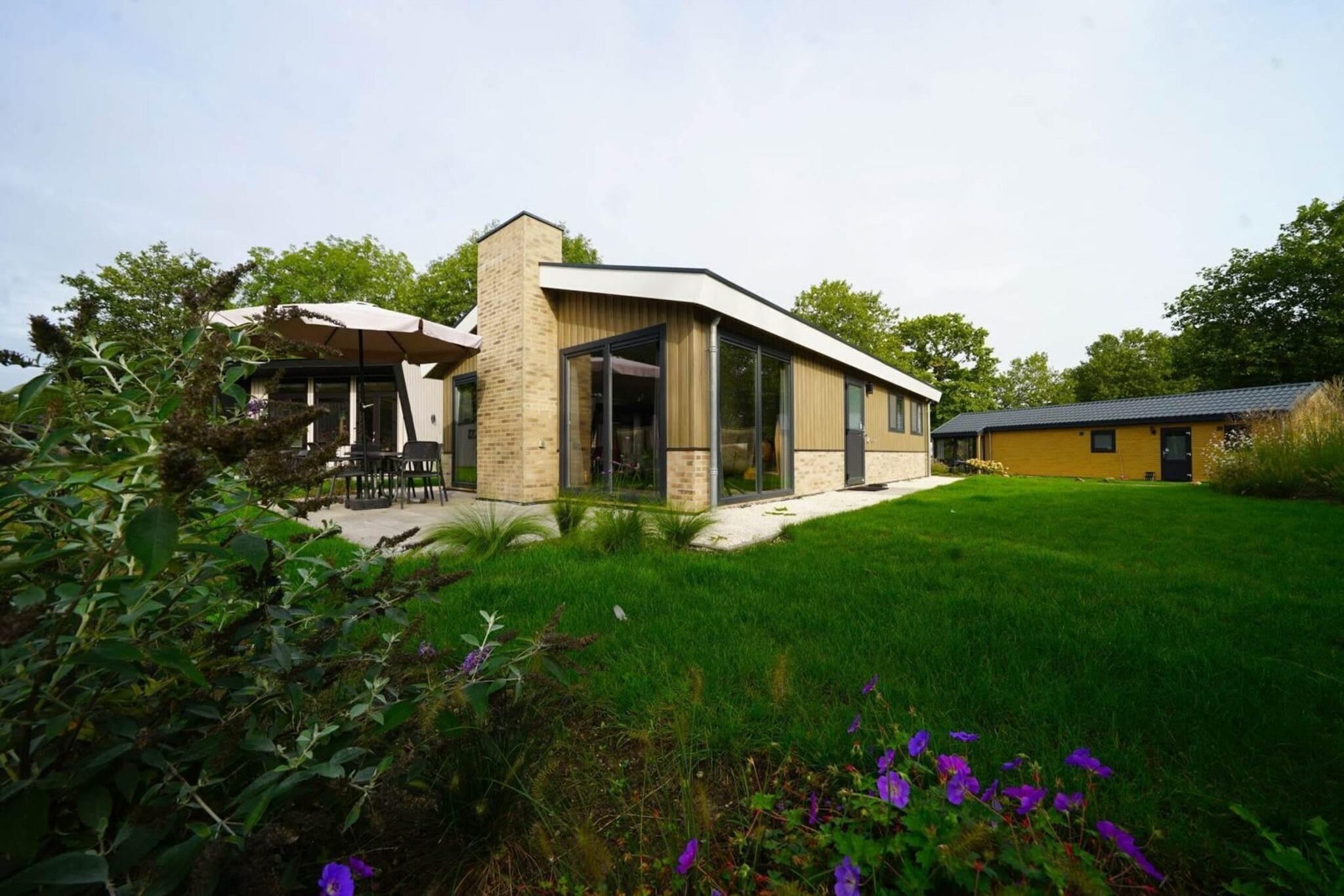 Exterior Summer