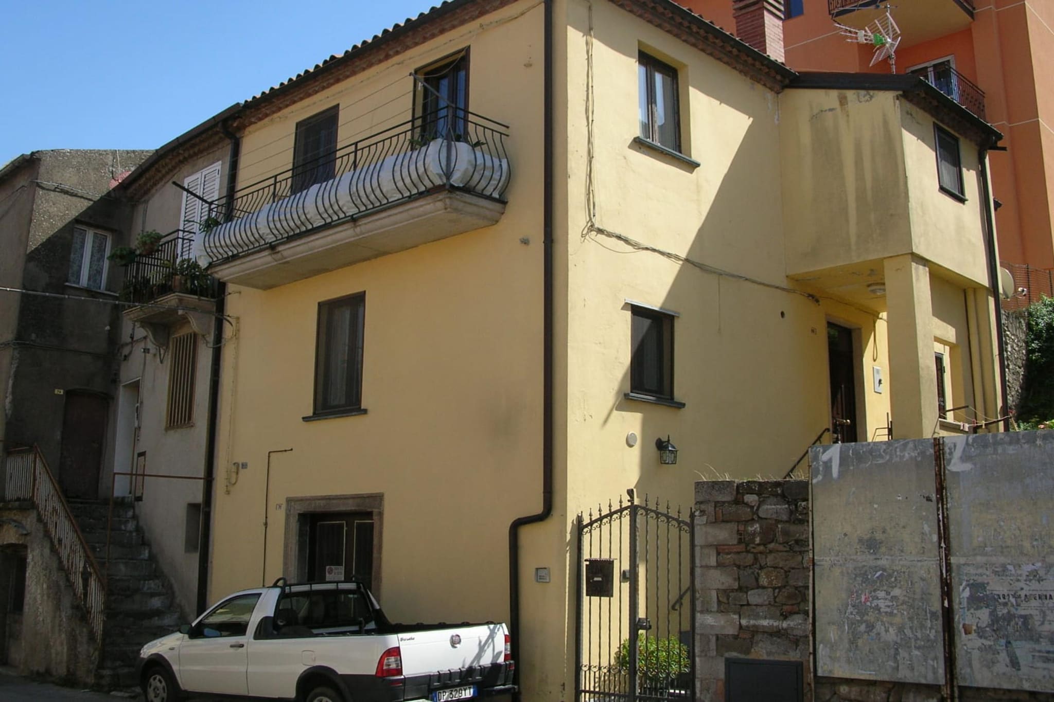 Exterior Summer