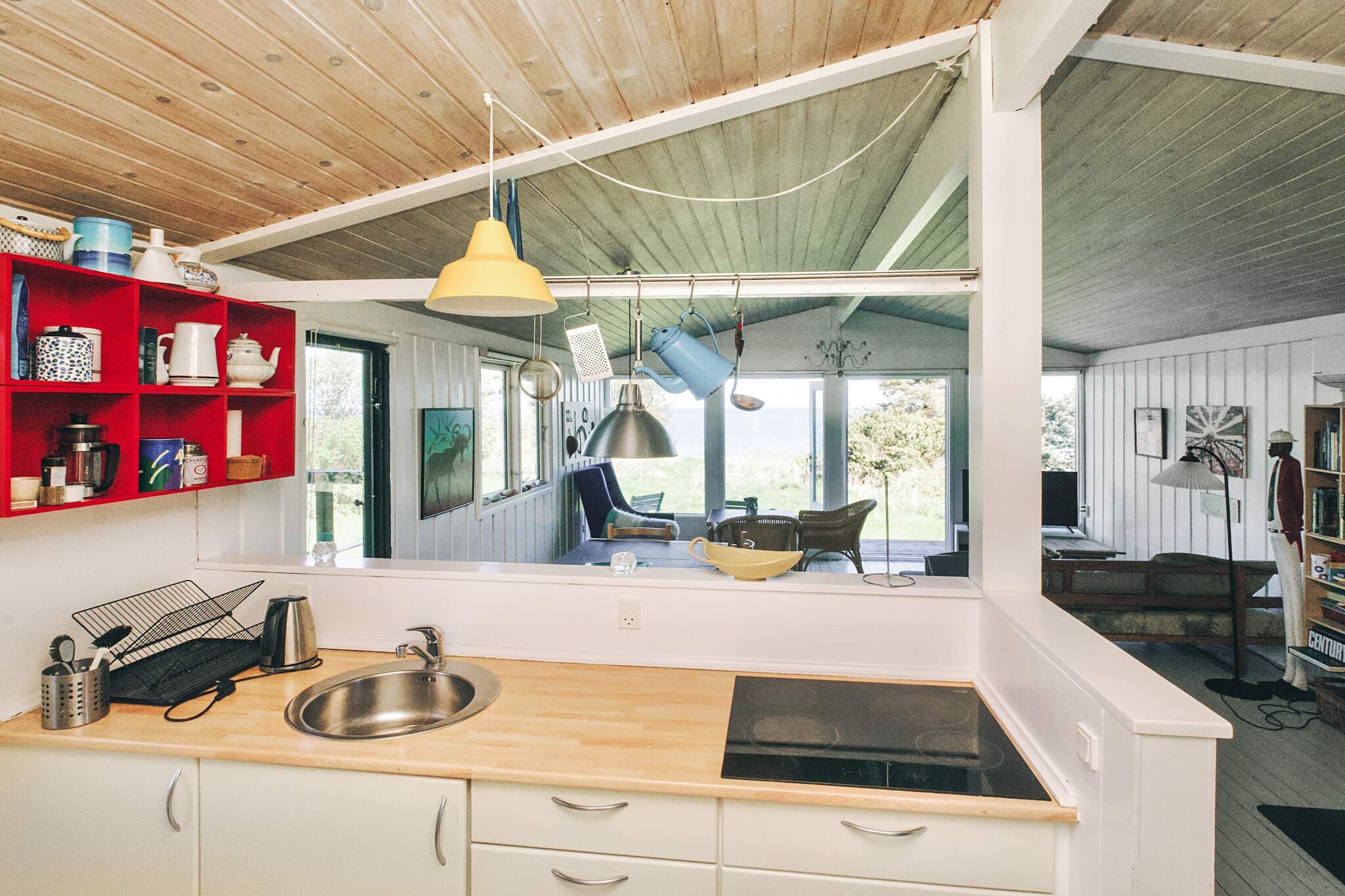 Seaside Serenity at Lumsas Retreat-By Traum - Indoor