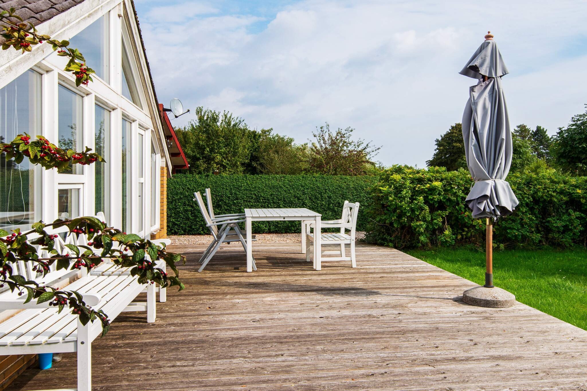 Internet Access DSL, open kitchen(cooker(electric), hood, coffee machine, microwave, dishwasher, fridge-freezer), Living/bed room(TV(cable), DVD player, video, high chair), bedroom(double bed, cot), bedroom(double bed), bedroom(2x bunk bed), bathroom(tumble dryer, bathtub or shower, washbasin, toilet, washing machine), sauna(indoor, heated, 3 persons), heating(electric), terrace, garden, play equipment, air to air heatpump