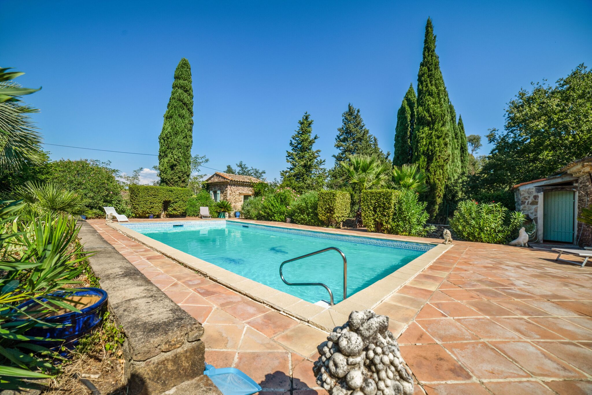Prachtig vakantiehuis in Roquebrune sur Argens met zwembad