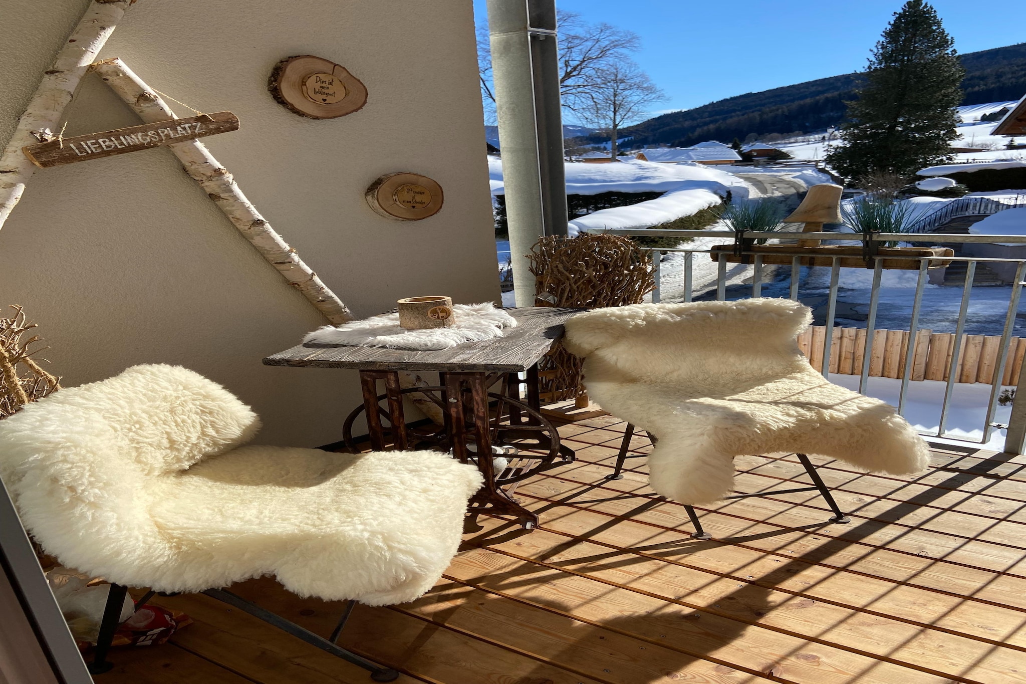 On the 1st floor: (Living room(double sofa bed, TV(flatscreen), dining table, DVD player, stereo unit, balcony), open kitchen(bar, cooker, coffee machine, oven, microwave, dishwasher, fridge-freezer, washbasin), bedroom(double bed(boxspring, 180 x 200 cm), TV(flatscreen), balcony), bedroom(single sofa bed(120 x 200 cm), TV(flatscreen)), bathroom(shower, washbasin), toilet(washbasin, toilet))\n\nBasement: (storage, ski storage(ski boot heaters))\n\nski storage, stove, heating, garden furniture, parking, lift