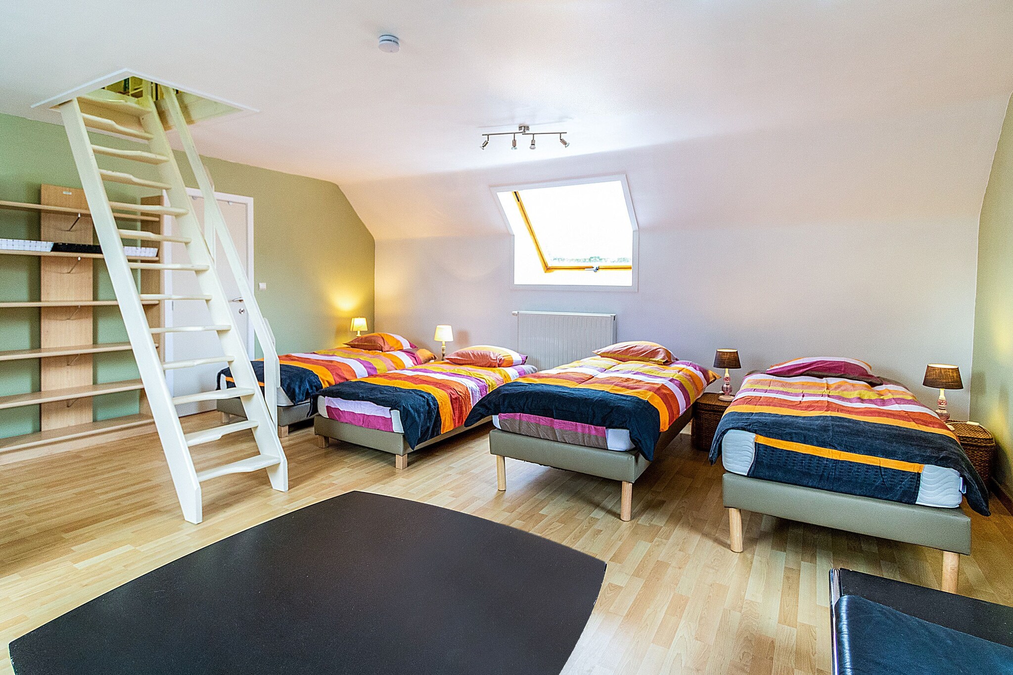 Vakantiehuis Oostende max. 10 personen 1 huisdier 4 slaapkamers #33