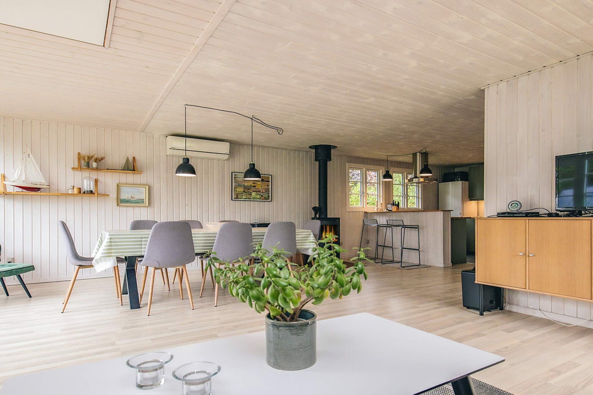 Lichte huisje bij de Lagune-By Traum-Binnen