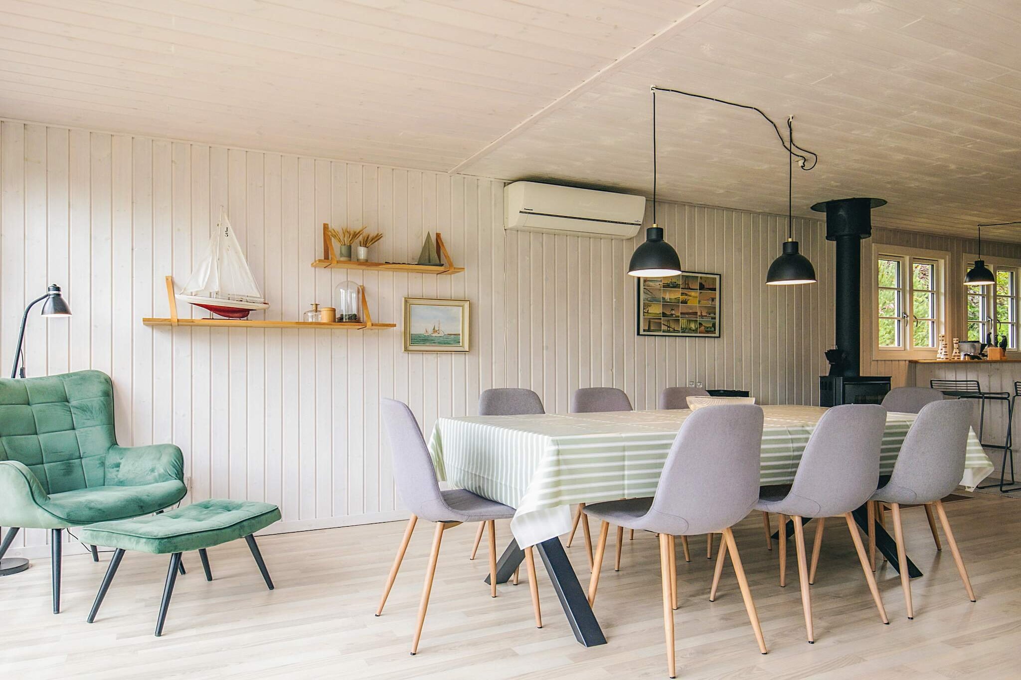 Bright Cottage by the Lagoon-By Traum - Indoor