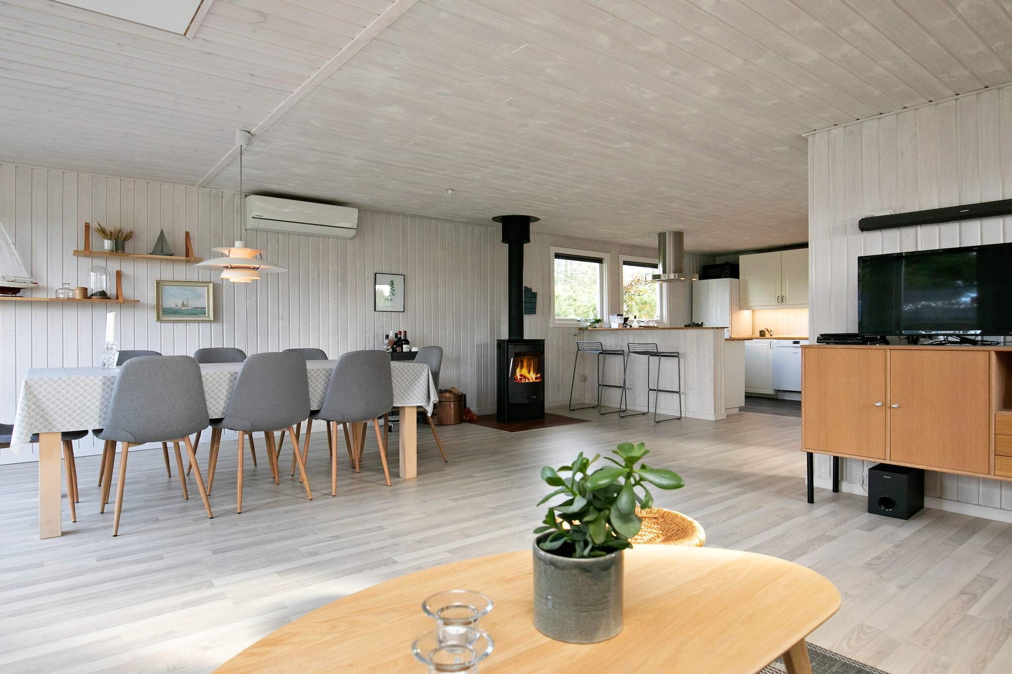 Bright Cottage by the Lagoon-By Traum - Indoor