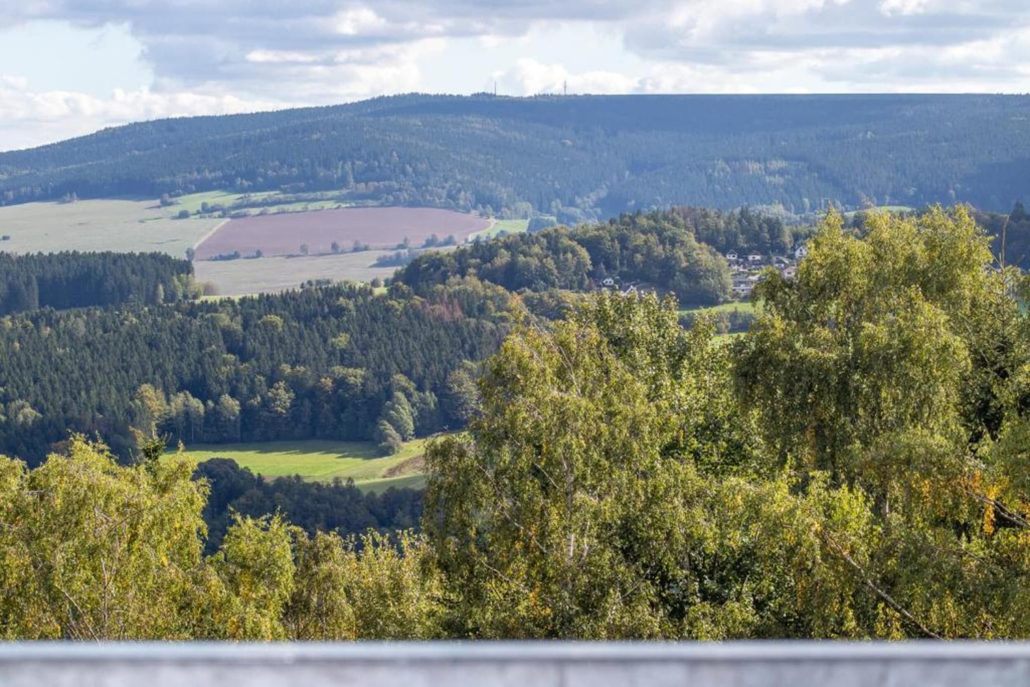 Im Erzgebirge-Gebieden zomer 20km