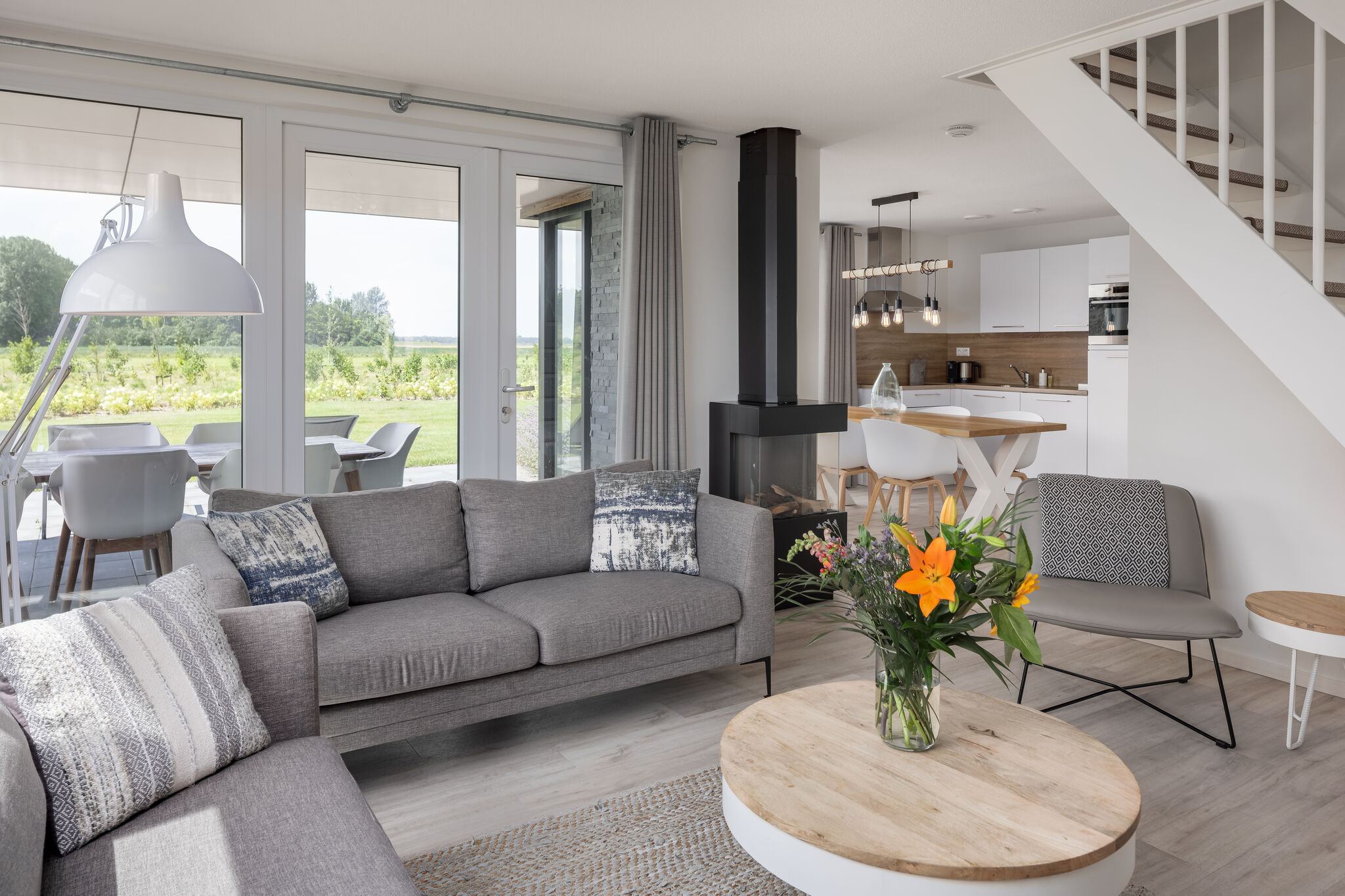 Modern villa with two bathrooms, on a holiday park near the Veerse Meer