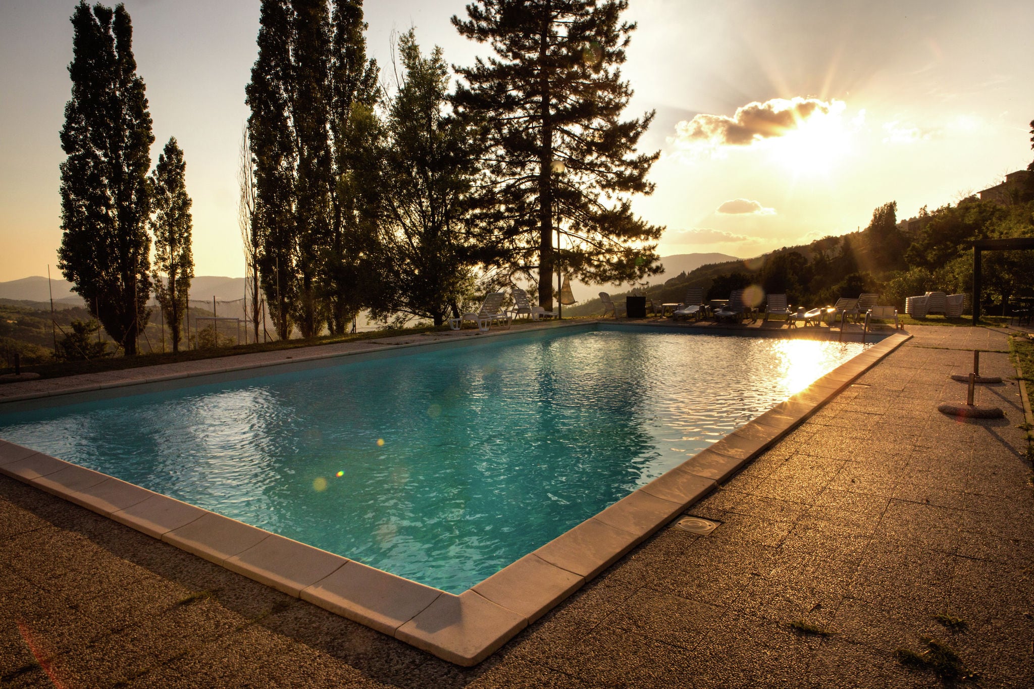 Landelijk vakantiehuis in Fattoria di Petrognano met zwembad