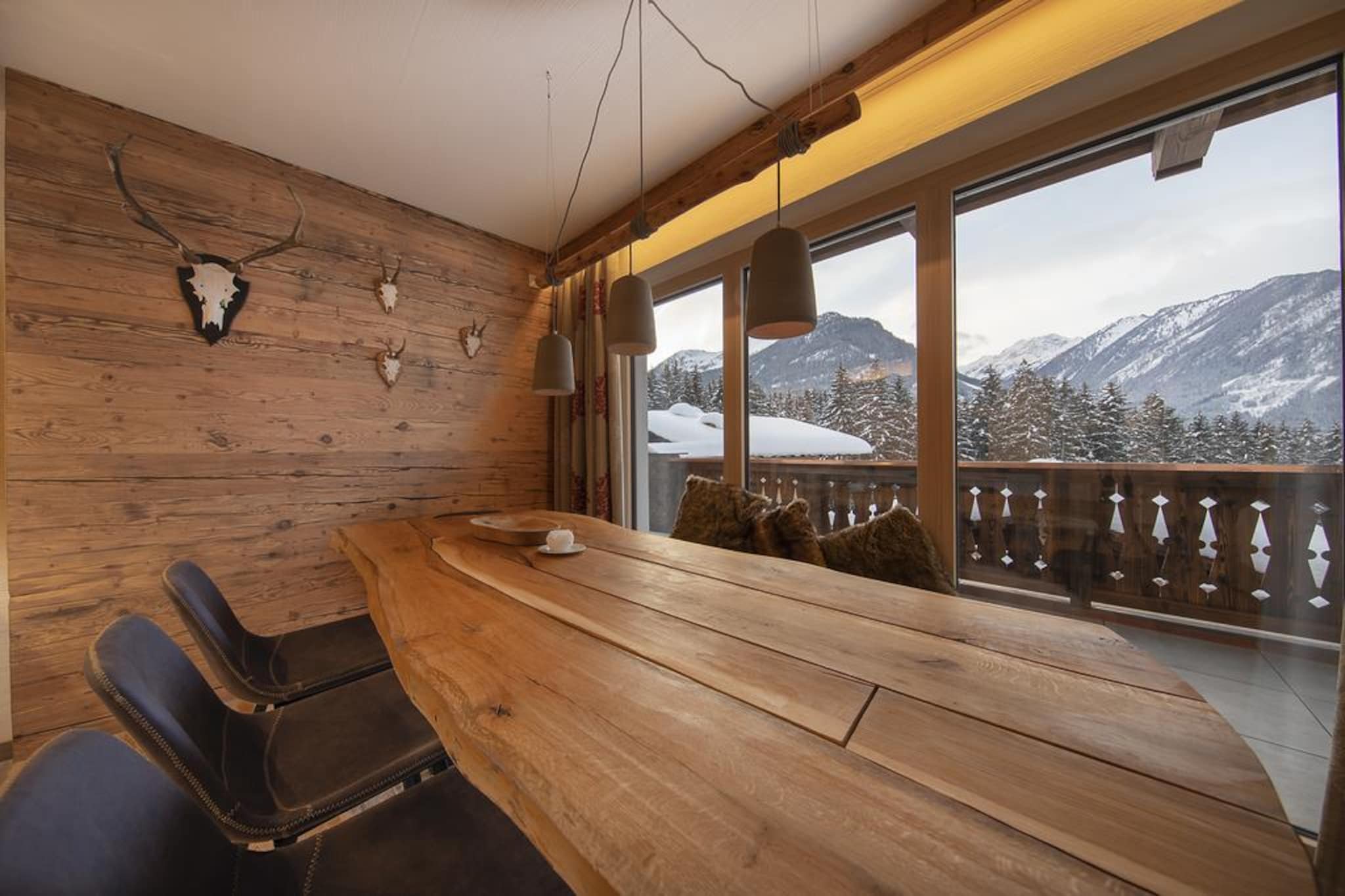 Nationalpark Chalet Lasörling-Eetkamer