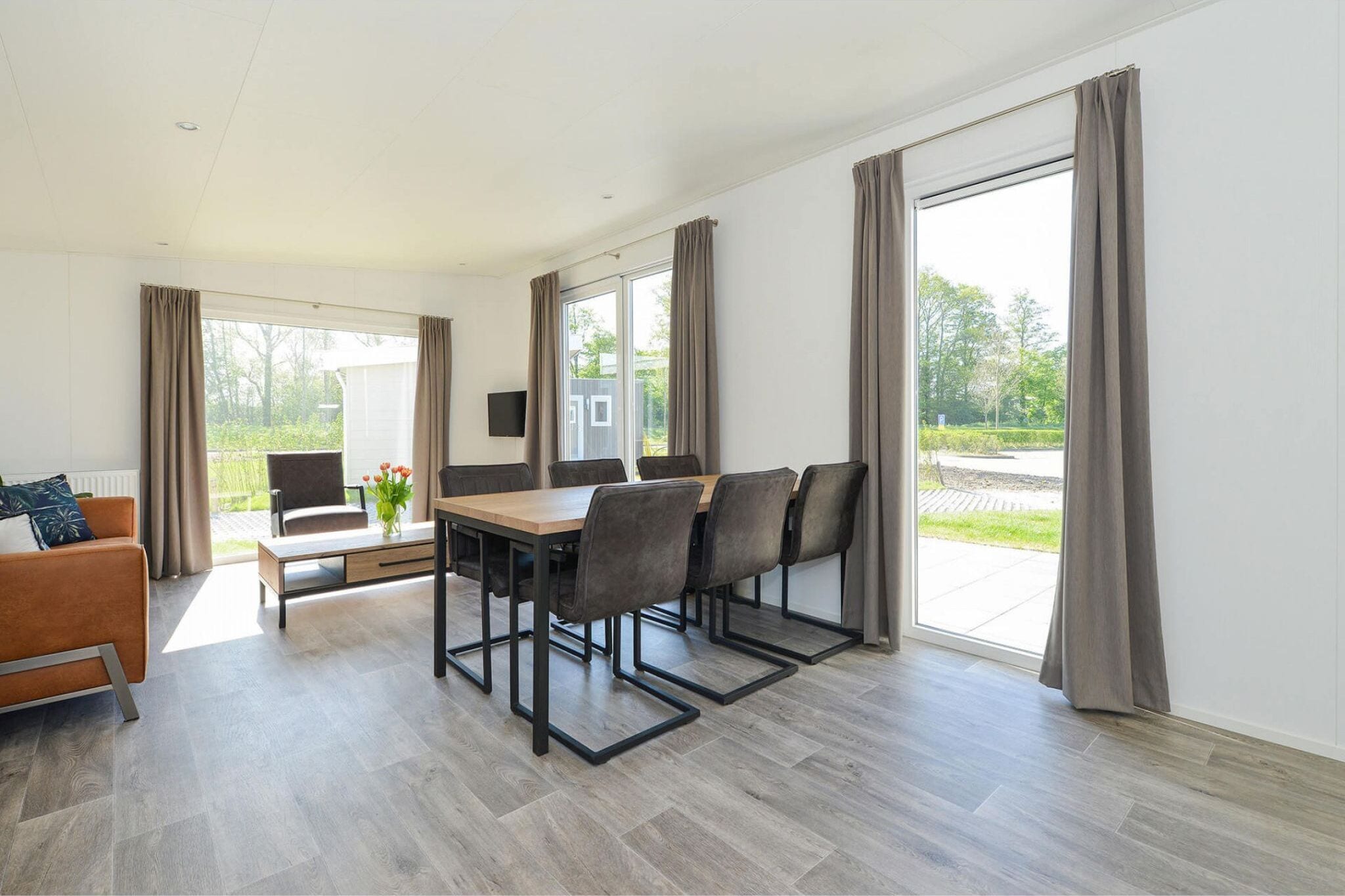 Brand new chalets at 10 minutes from the Oosterschelde