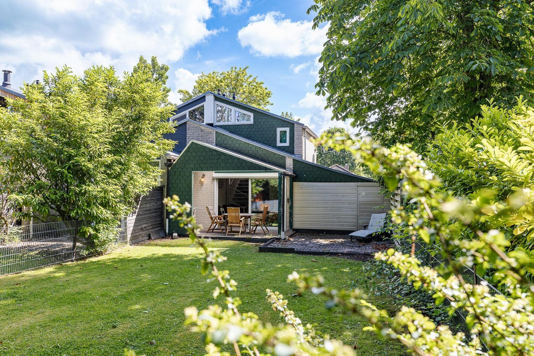 Exterior Summer