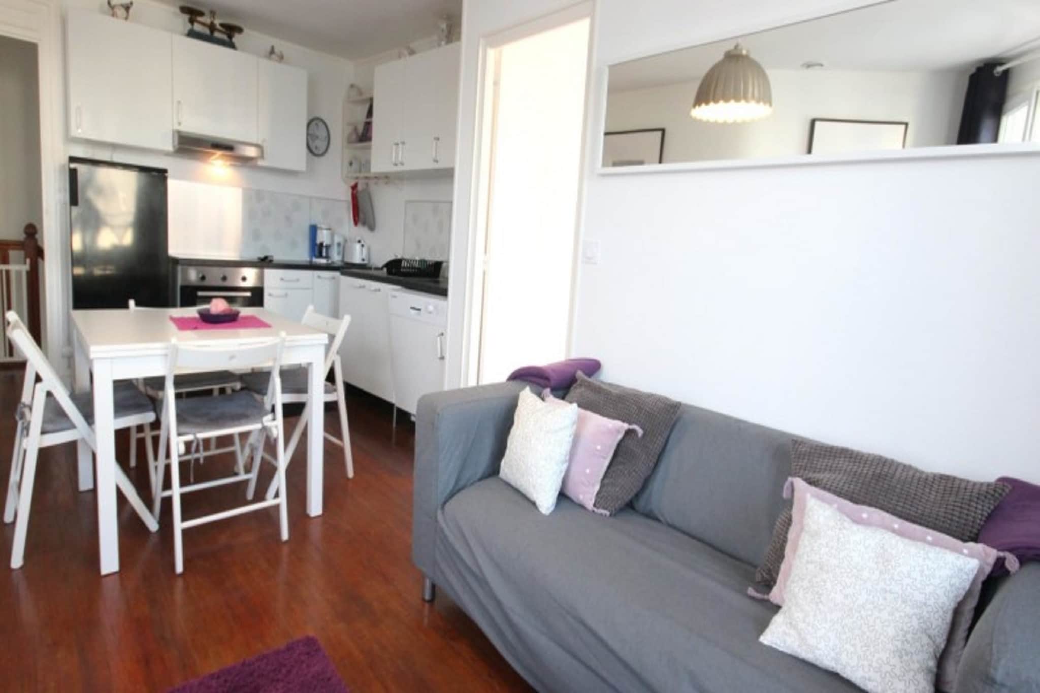 Le Pont de L'Aure-Living room