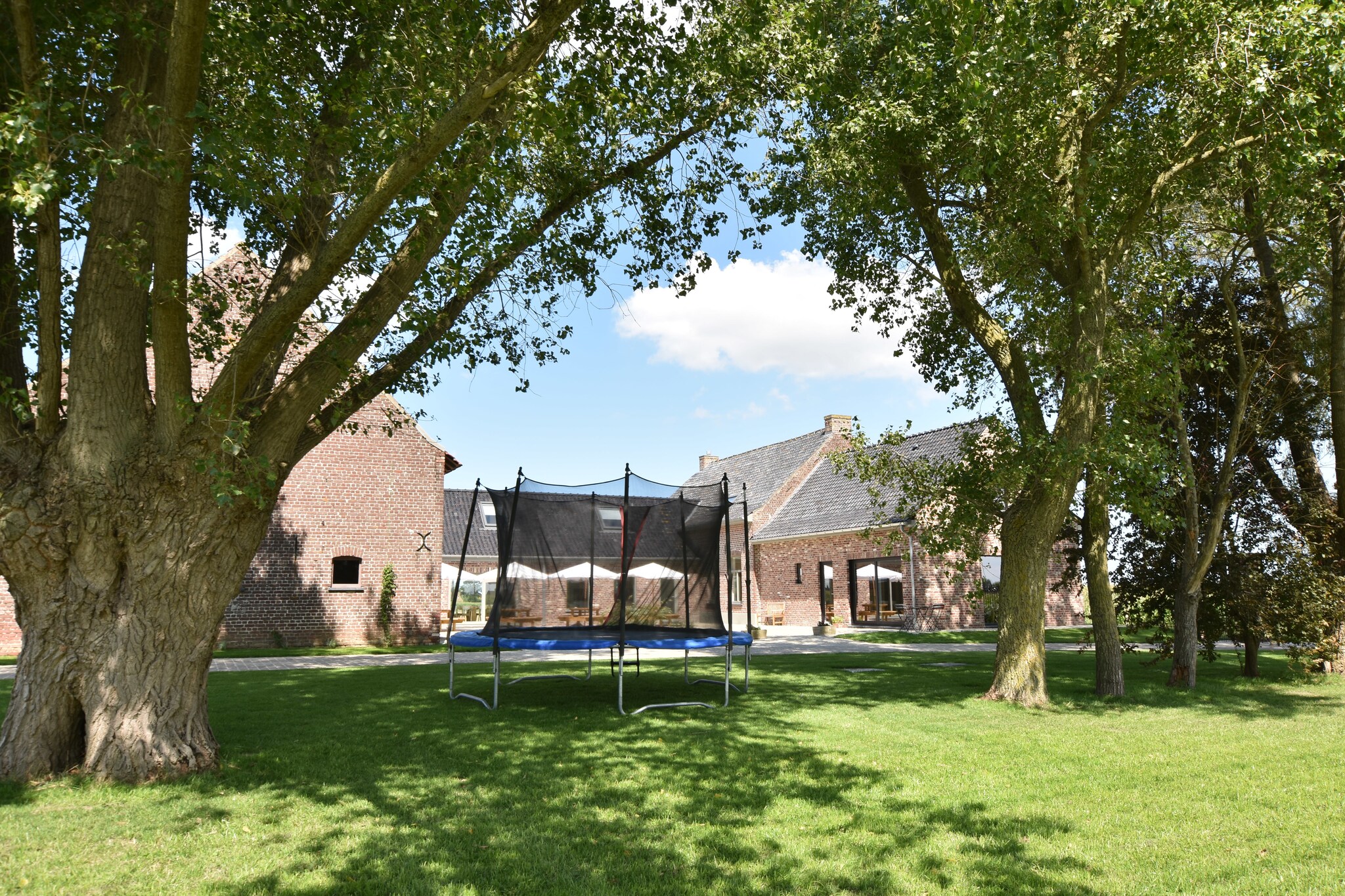 Vakantiehuizen Roesbrugge EUR-BE-8972-08