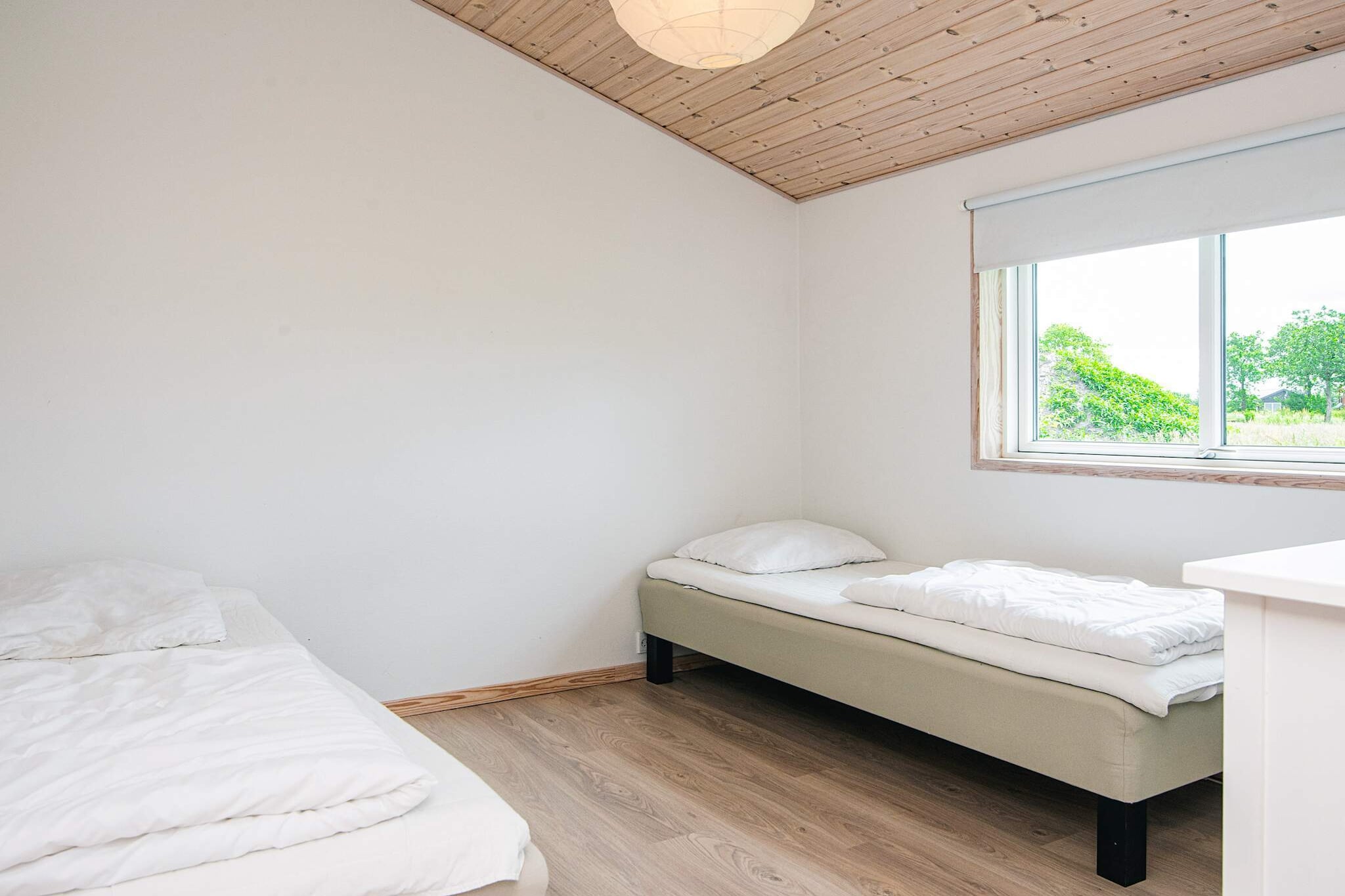 Scandinavische oase aan het meer-By Traum-Binnen