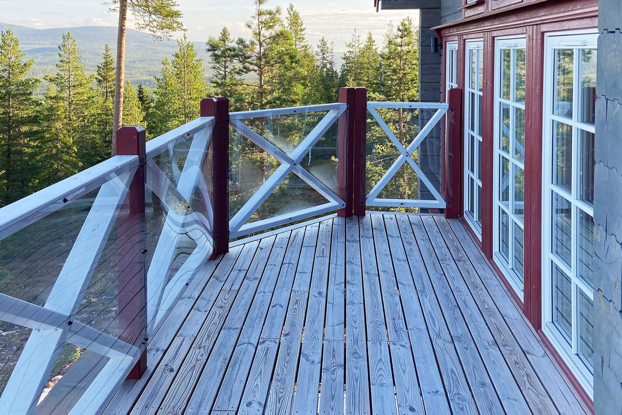 Internet Access DSL, open kitchen(16 m2)(wood cooker, cooker(electric), hood, coffee machine, oven, microwave, dishwasher, fridge-freezer, high chair), Living/bed room(16 m2)(TV(cable, swedish TV channels), DVD player), Living/bed room(3 m2), bedroom(2x bunk bed), bedroom(4x bunk bed), bedroom(double bed), bathroom(tumble dryer, washbasin, shower, toilet, washing machine, drying cabinet), bathroom(washbasin, shower, toilet), sauna(indoor, heated, 5 persons), balcony, heating(electric), terrace, parking, air to water heatpump