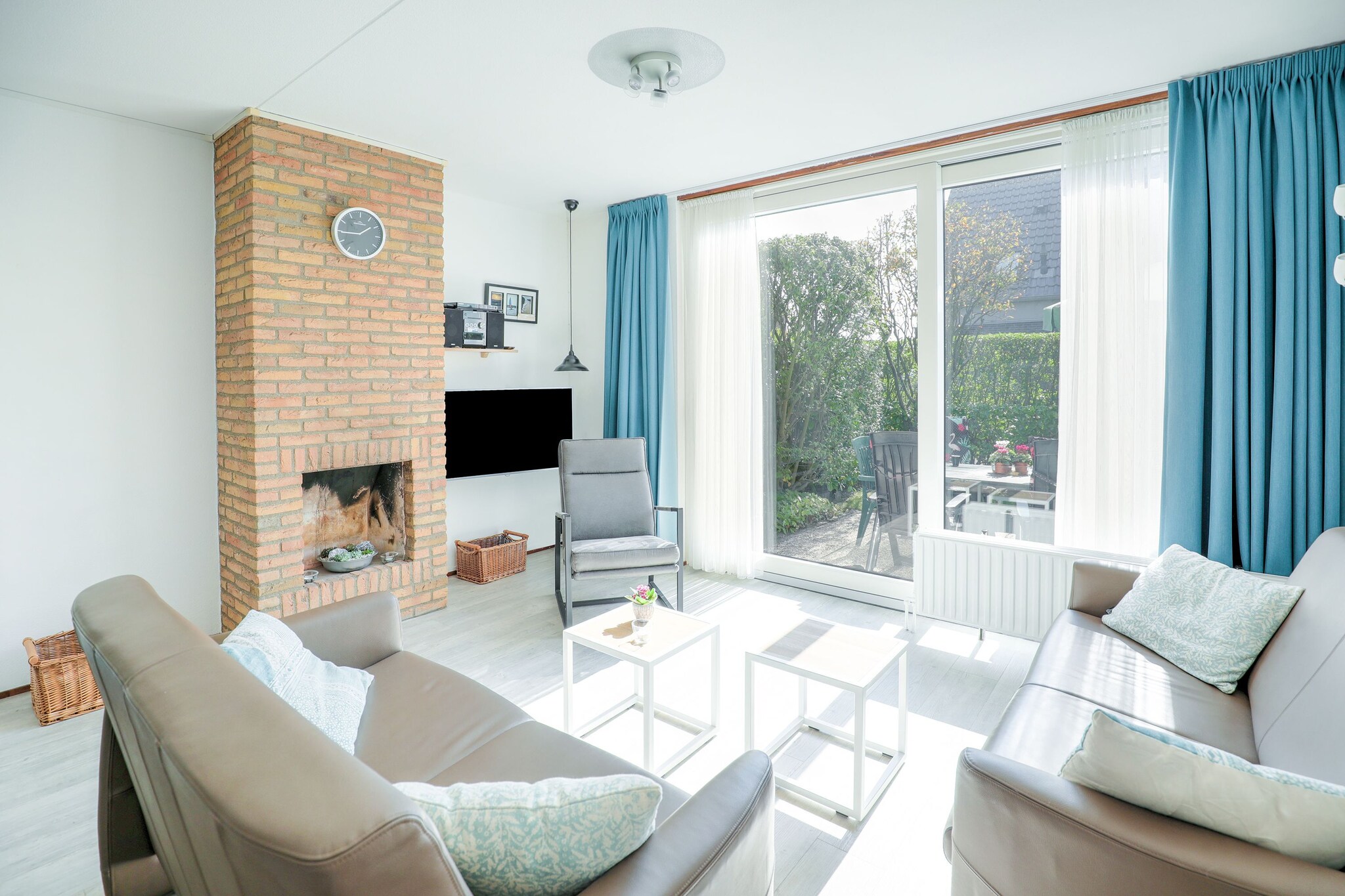 This wonderful holiday home in Nieuwvliet has 3 bedrooms for accommodating 6 people comfortably. Enjoy your breakfast in the garden or start your day riding a bicycle to the nearby vicinity. This place is ideal for a family on a vacation. 
Nieuwvliet-Bad Centre is 2 km away from where you can relish local dishes and can also buy famous attractions as souvenirs for your friends and family. Spend your day by the beachside, only a stone’s throw away. 
Enjoy the surrounding views from the terrace. The parking facility is available on the premises. You can rent the bicycles for strolling the nearby areas. Also, there is a space to keep bicycles safely. Prepare tasty dishes in the open kitchen and relish them in the living area by the fireplace. 
Oostende-Brugge International Airport is 59 km away.