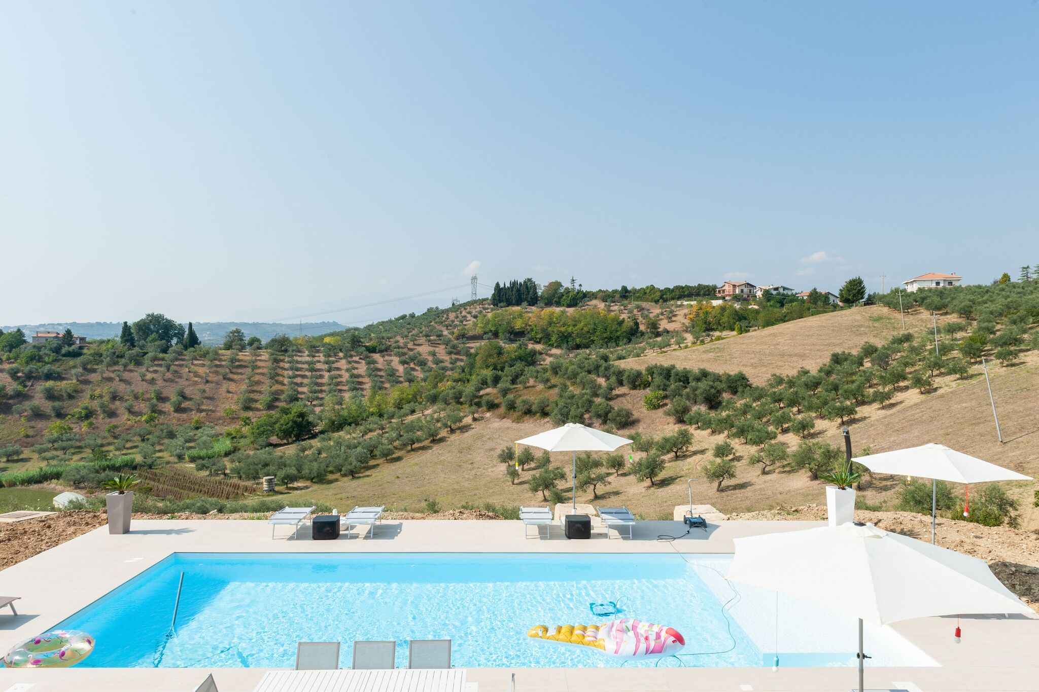 Herrliches Ferienhaus in Pescara mit Swimmingpool