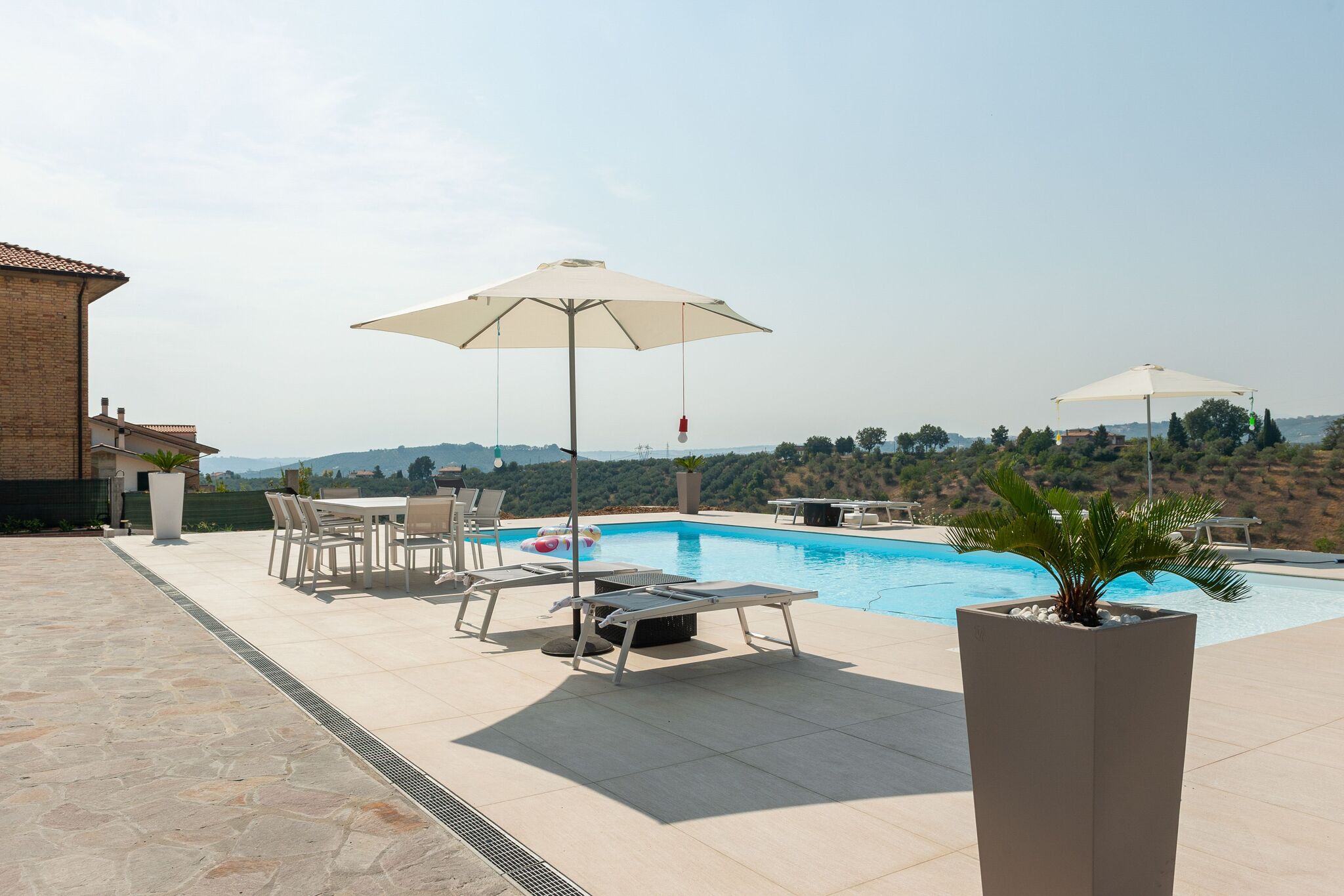 Heerlijk vakantiehuis in Pescara met een zwembad