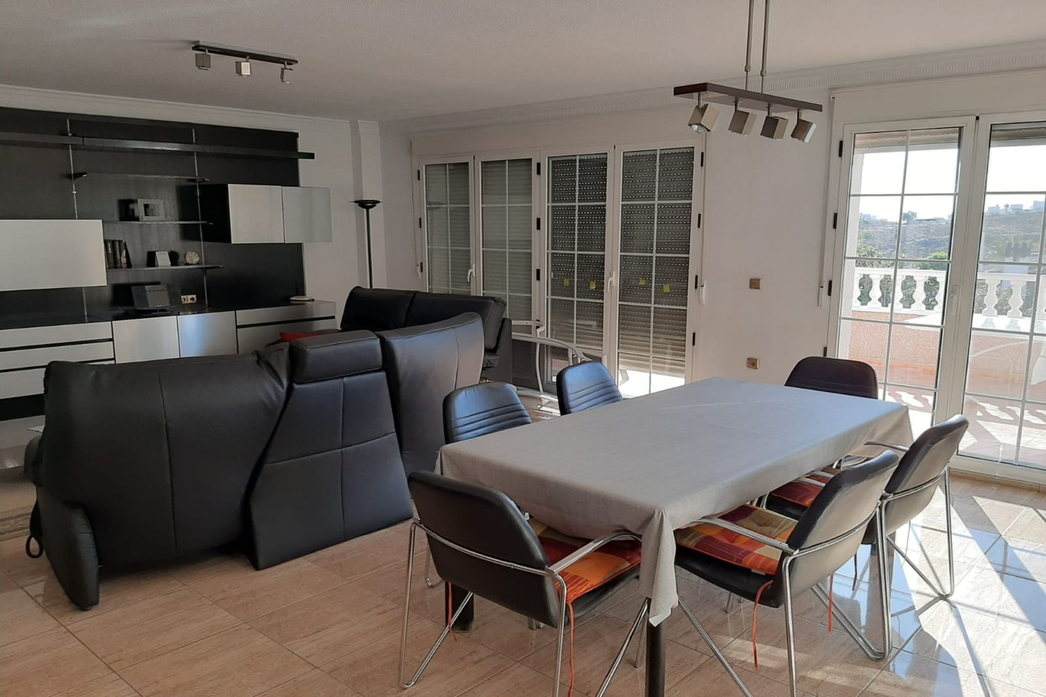 Casa Regina-Dining room