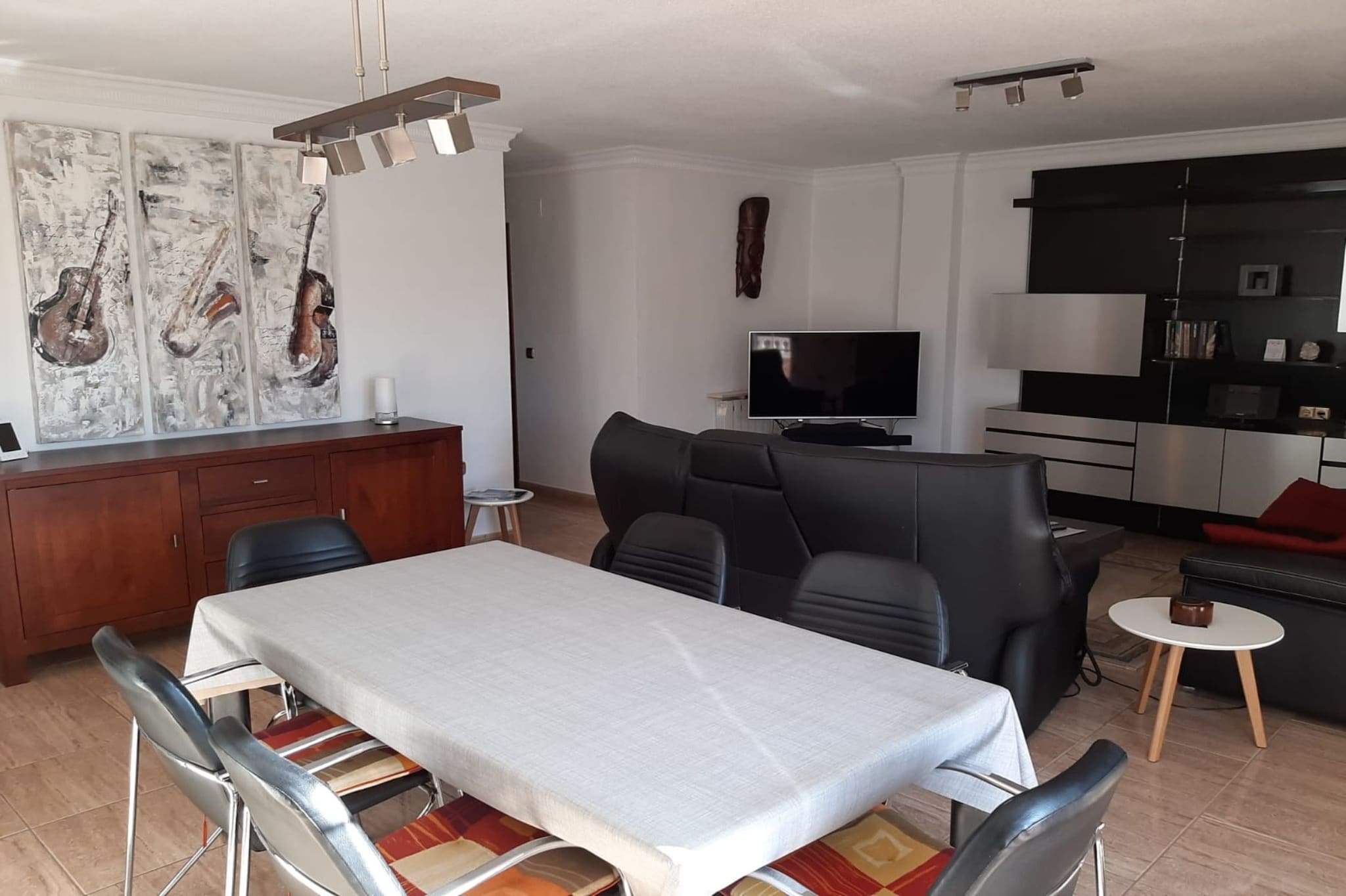 Casa Regina-Dining room