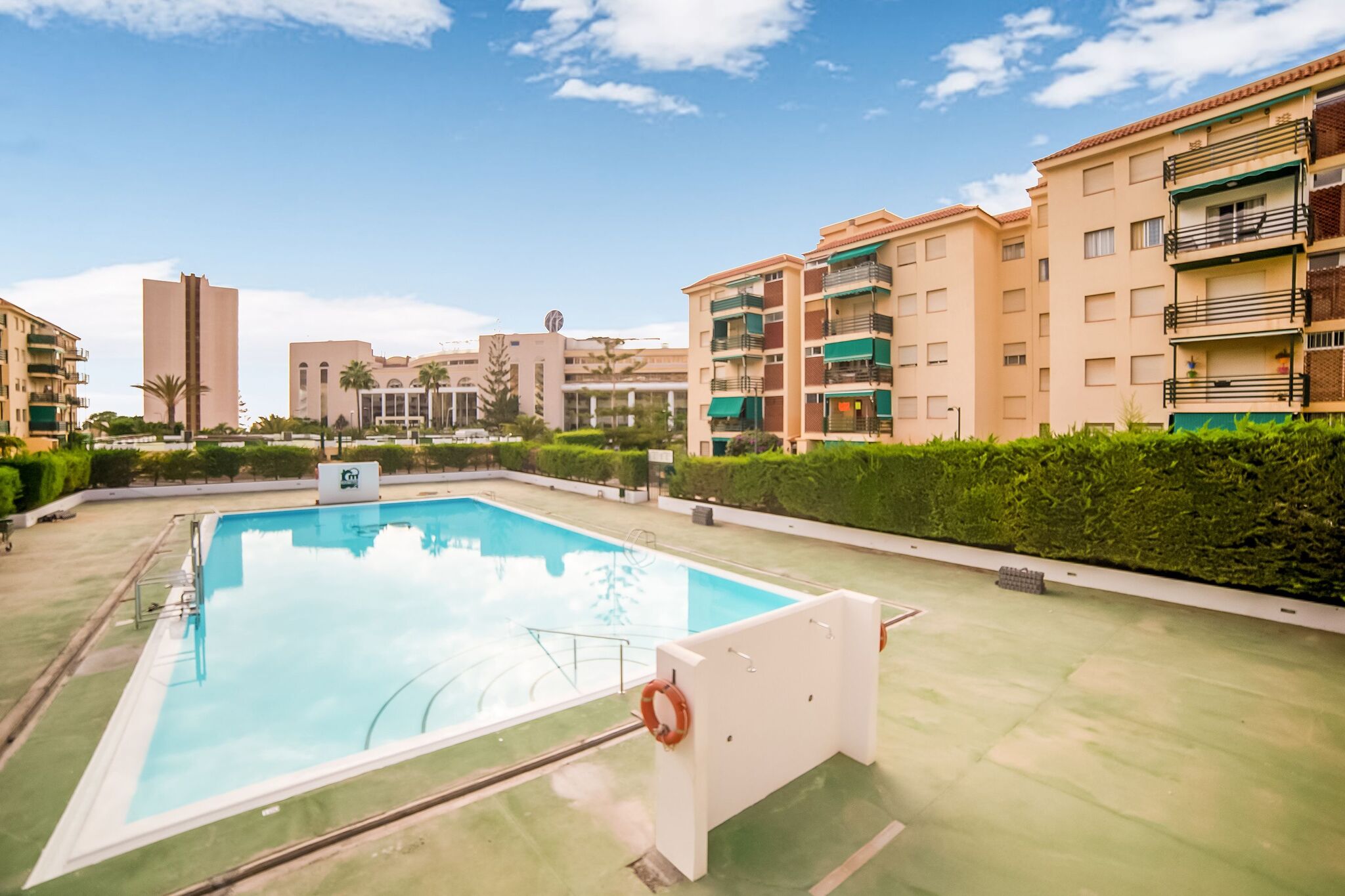 Uitmuntend appartement in Los Cristianos met een zwembad