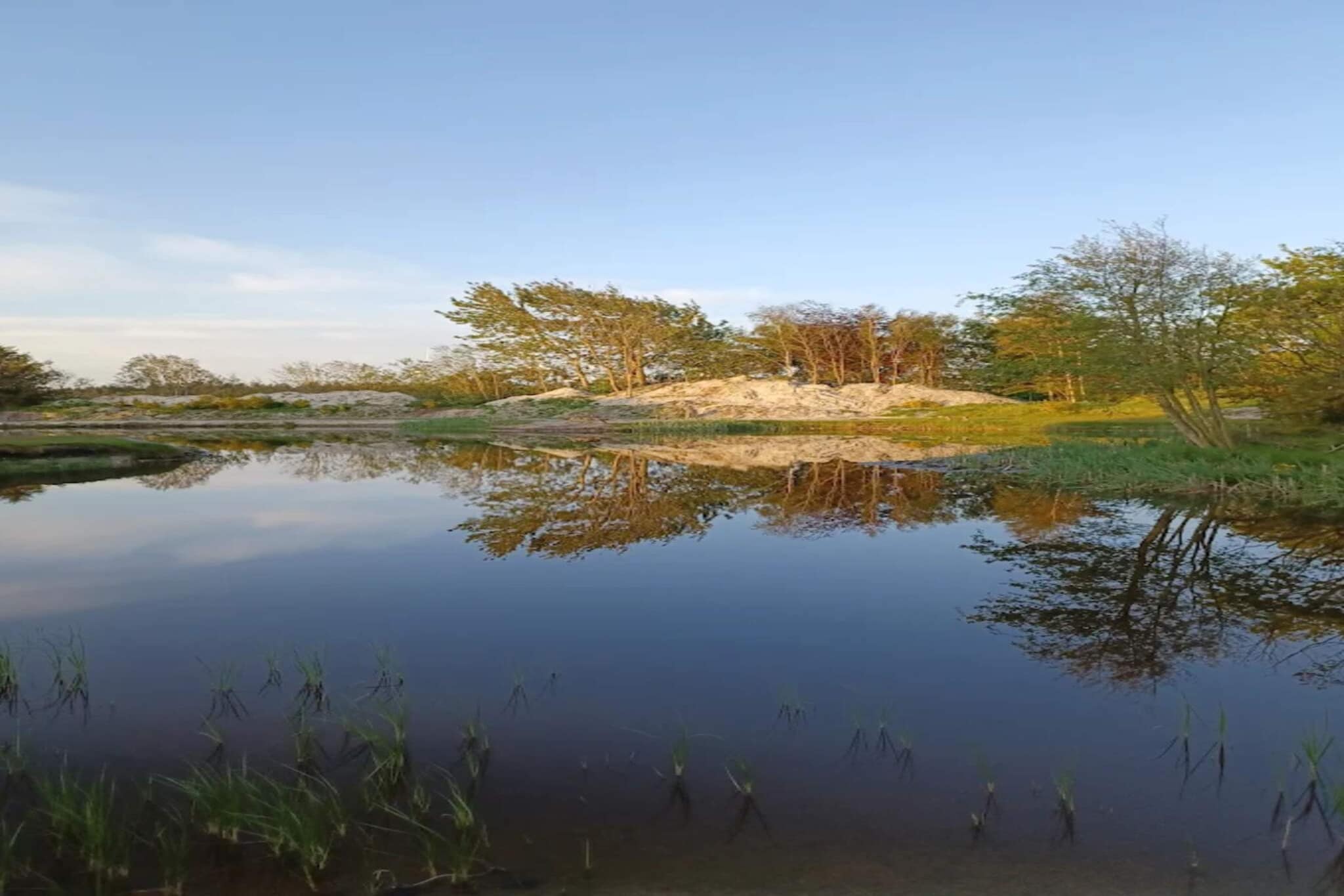 Rustiek toevluchtsoord bij Hemmet Strand-By Traum-Waterzicht