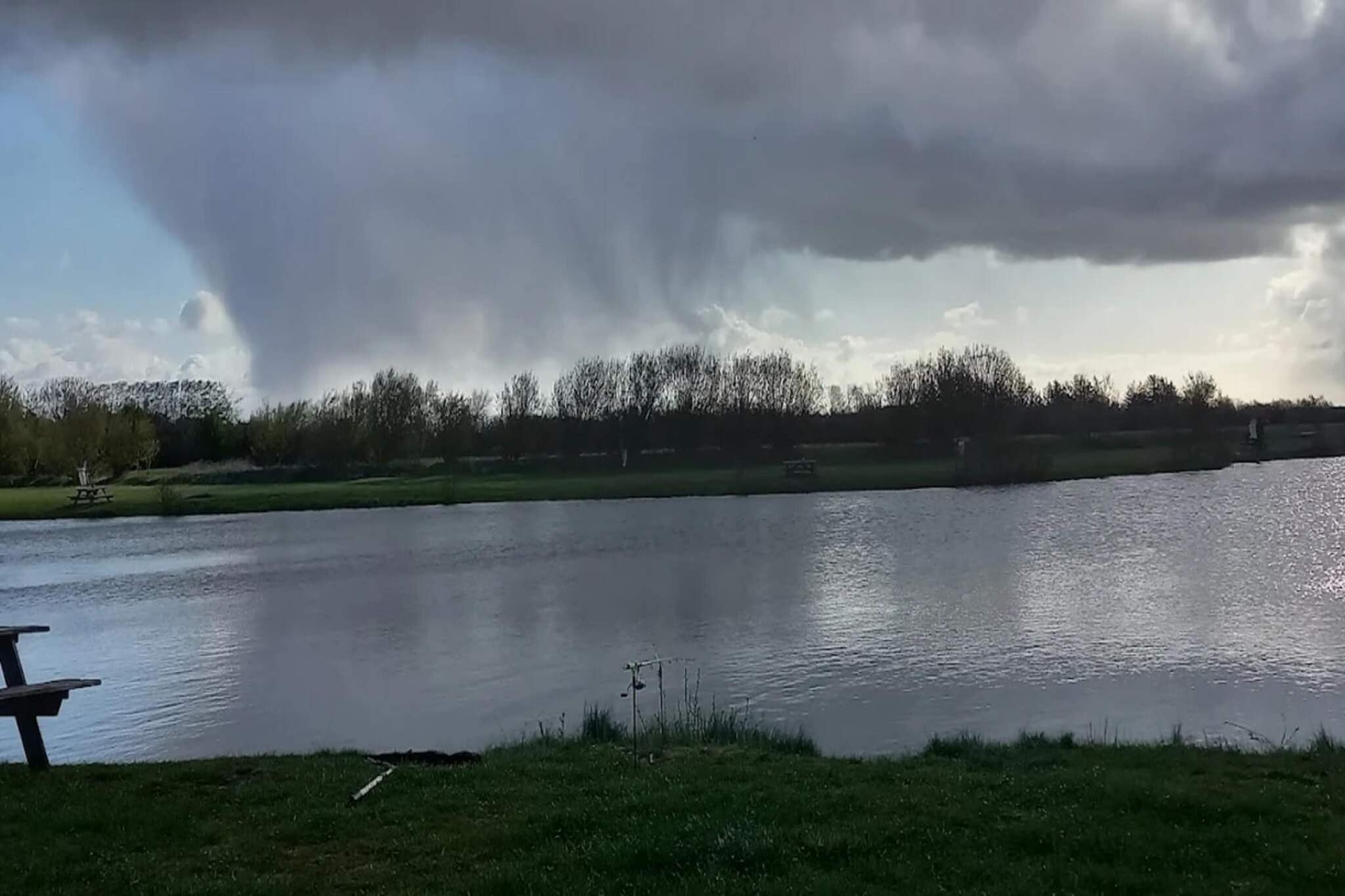 Rustiek toevluchtsoord bij Hemmet Strand-By Traum - Waterzicht