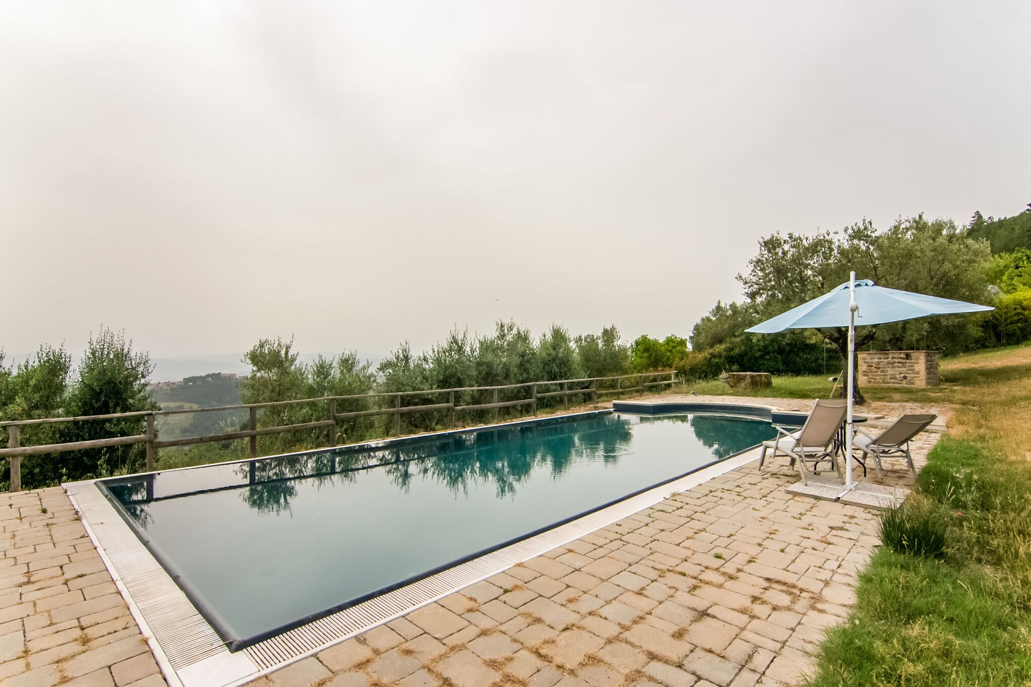 Maison de vacances confortable à Montone avec jardin