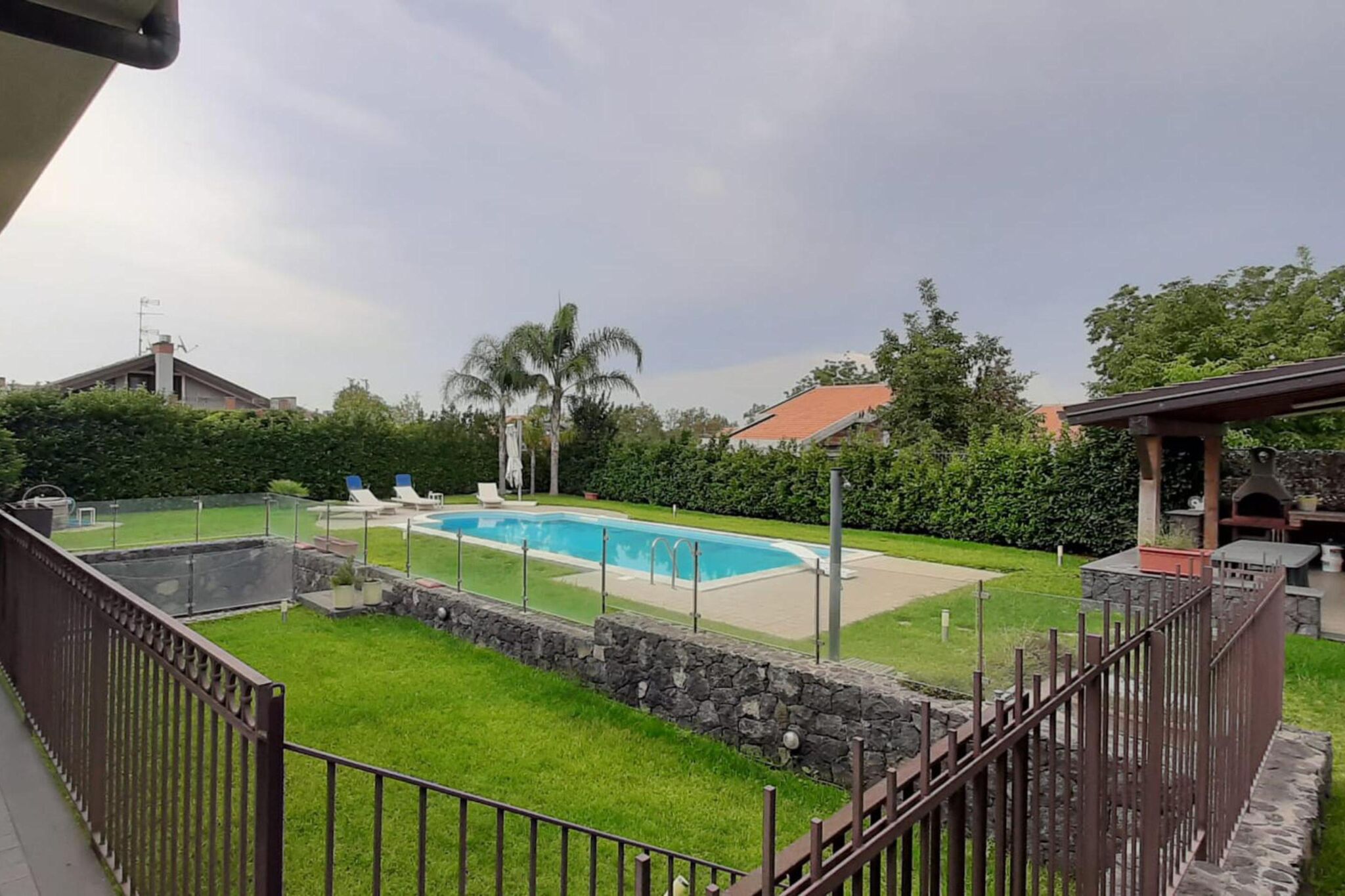 Maison de vacances élégante à Viagrande avec piscine