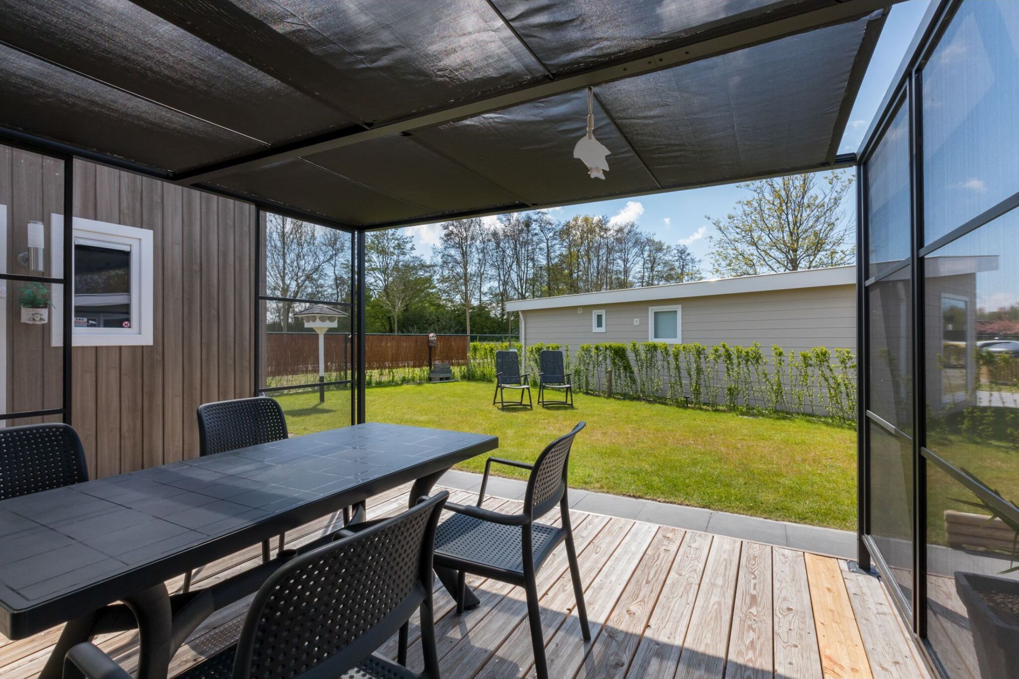 Energy neutral and sustainable chalet, 10 minutes from the Oosterschelde