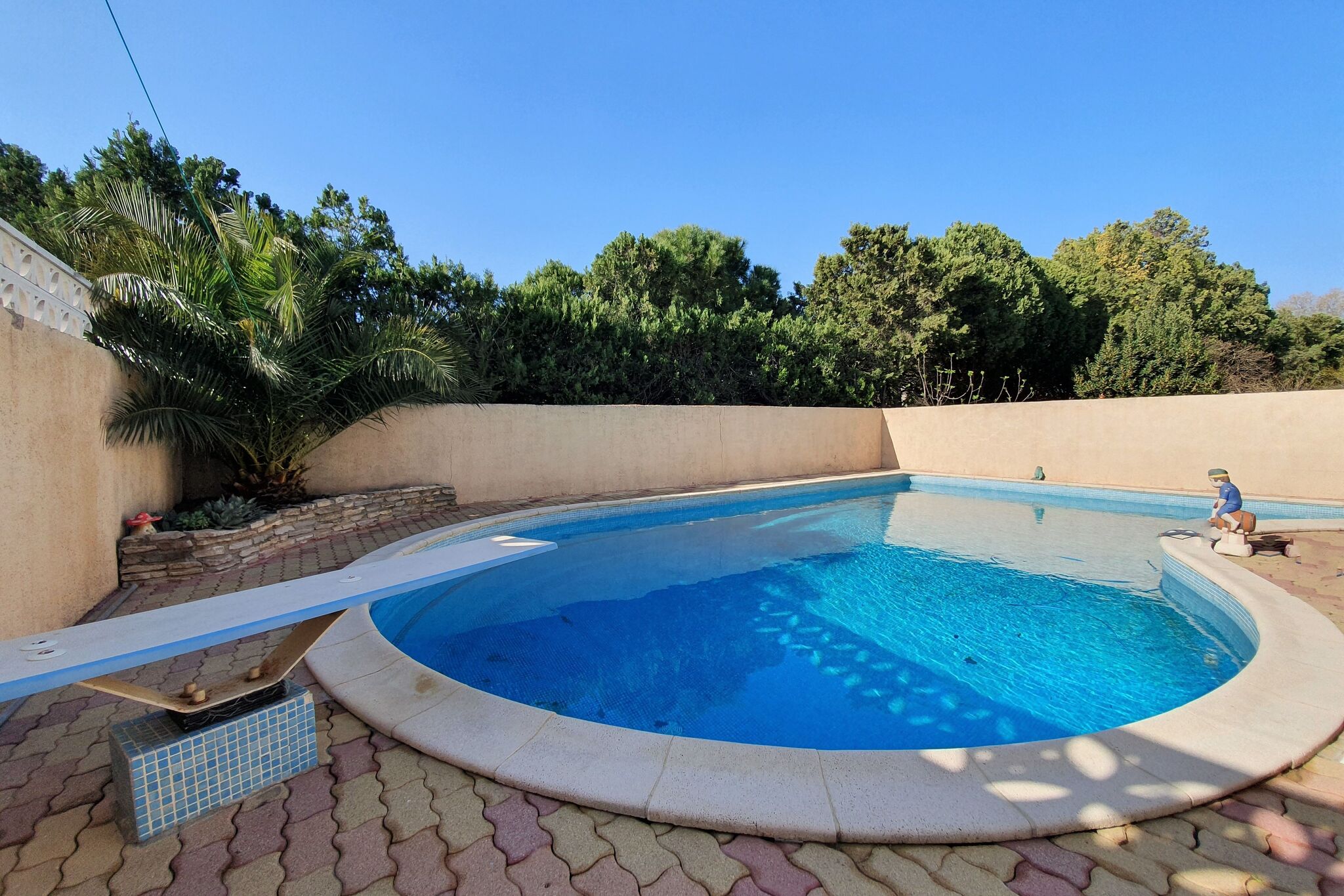 Prachtig vakantiehuis in Olonzac met een privézwembad