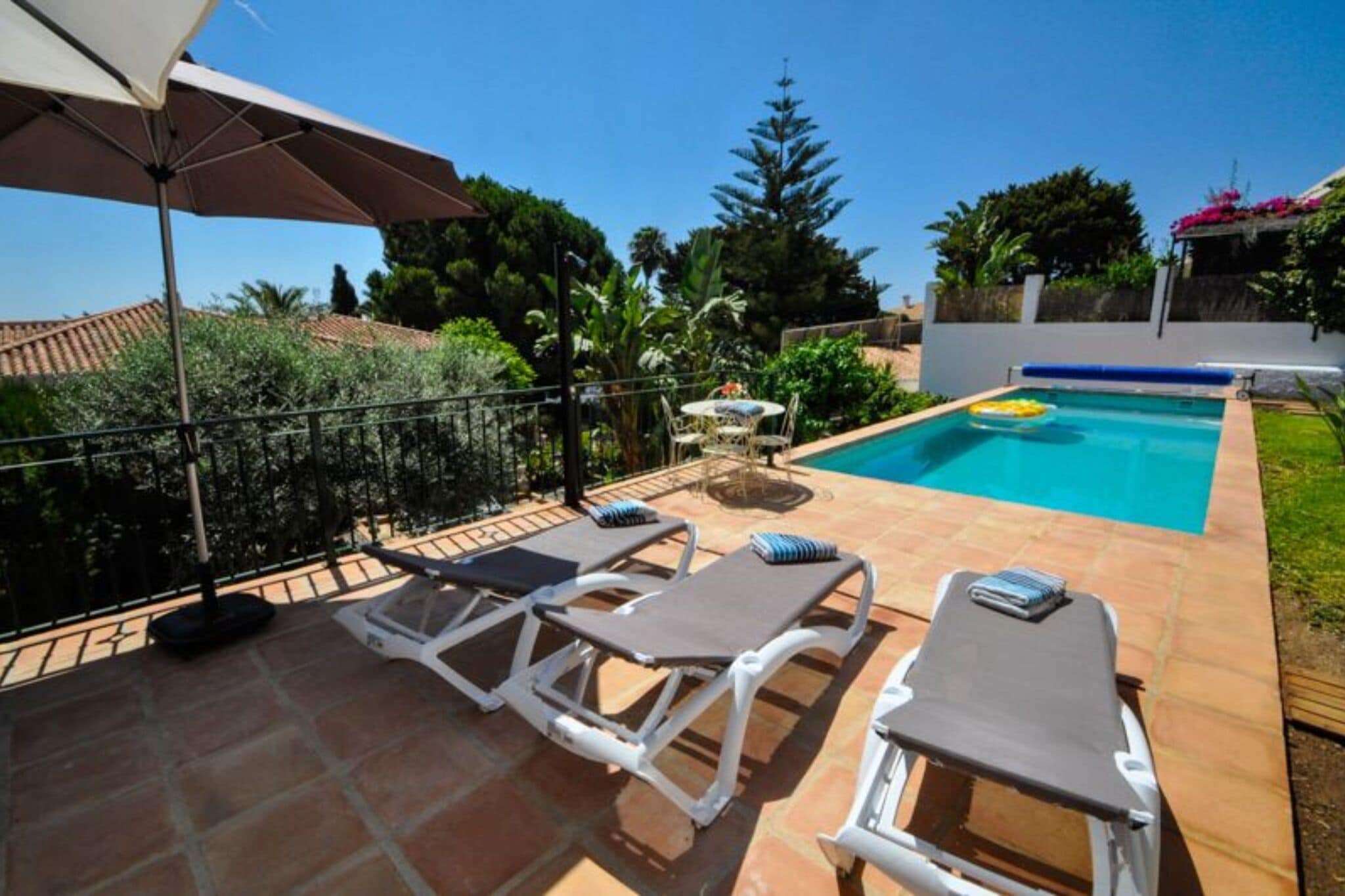 Fröhliches Ferienhaus in Salobreña mit privatem Pool