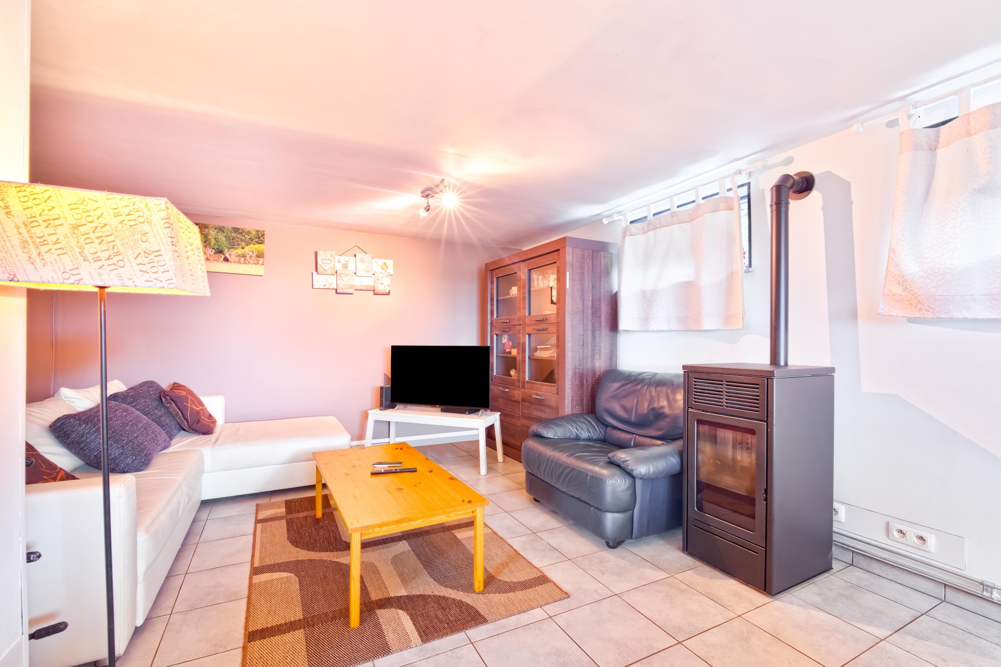 Très belle habitation à Lierneux pour 5 adultes-Salon