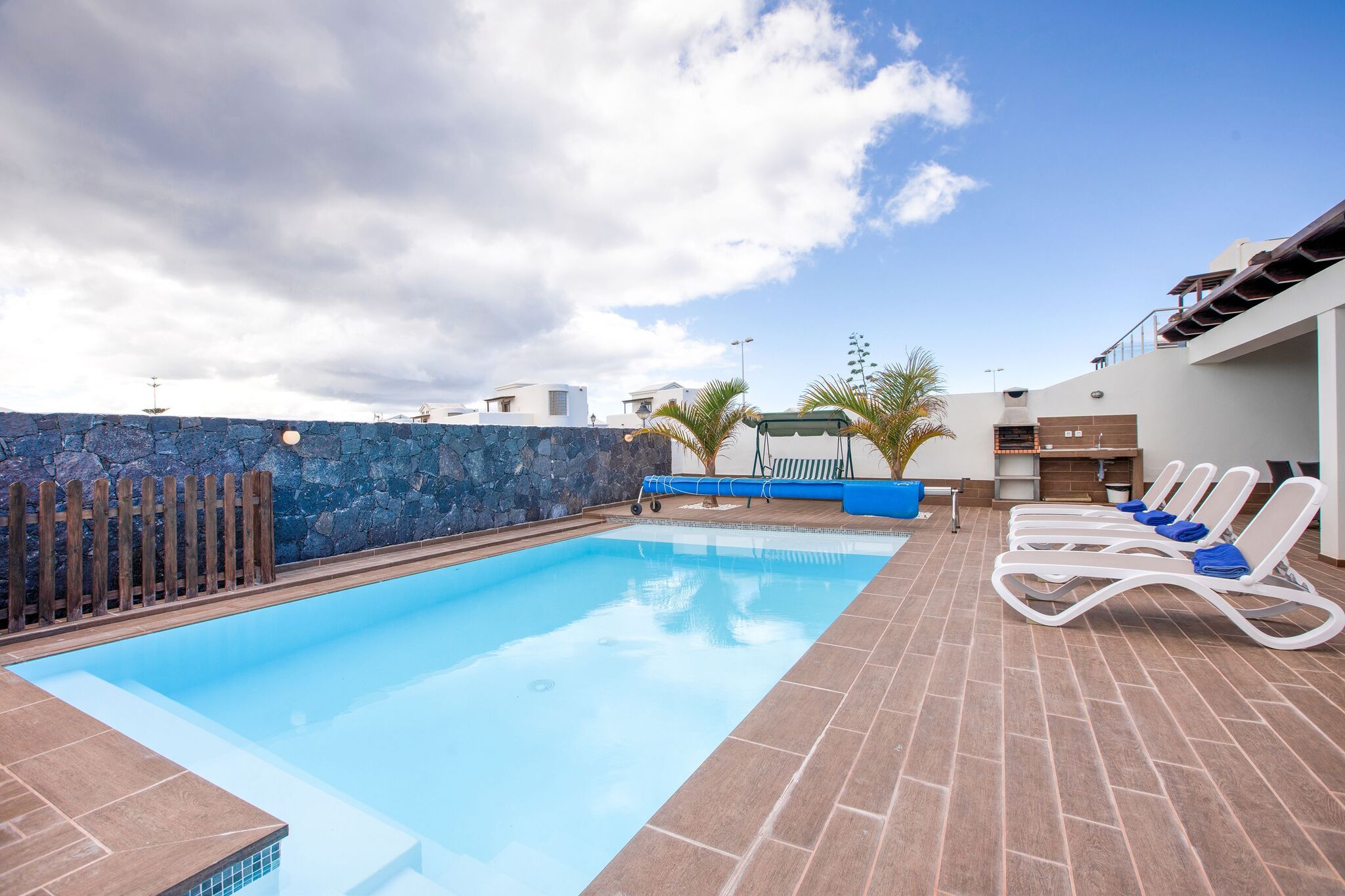 Heerlijk vakantiehuis in Playa Blanca met een privézwembad