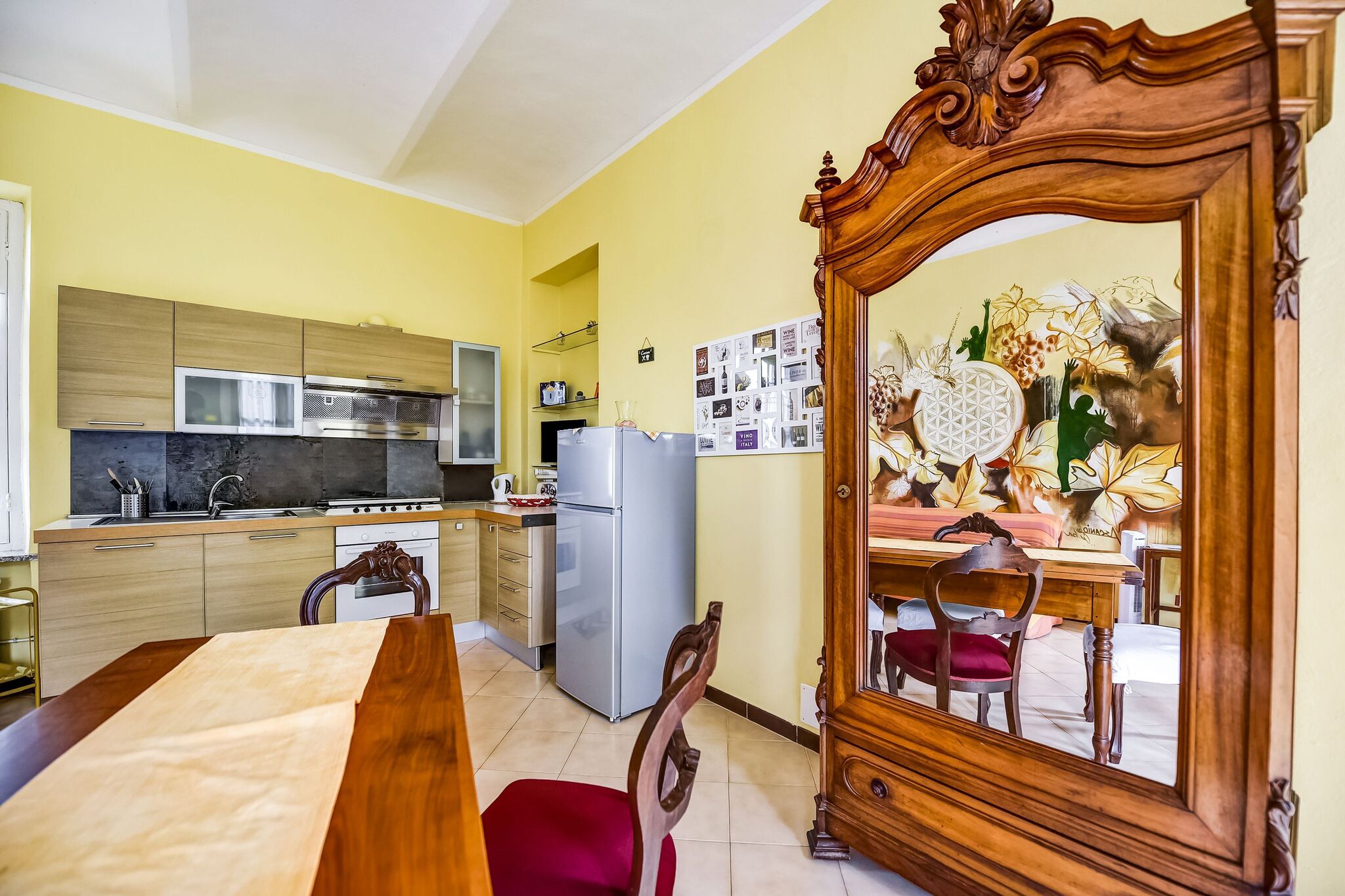 Luxurious Apartment in Portacomaro with Garden, Library