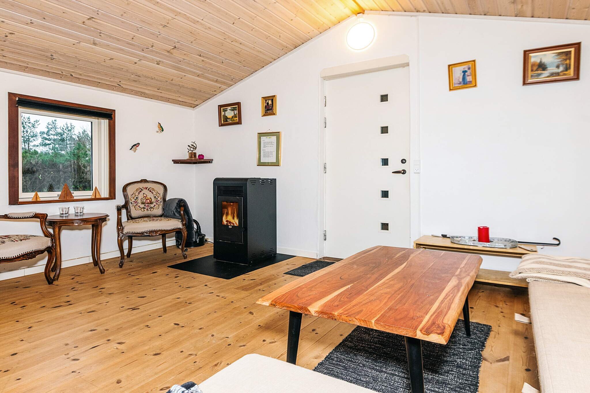 Charmant huisje vlakbij het bos in Farsø - Binnen