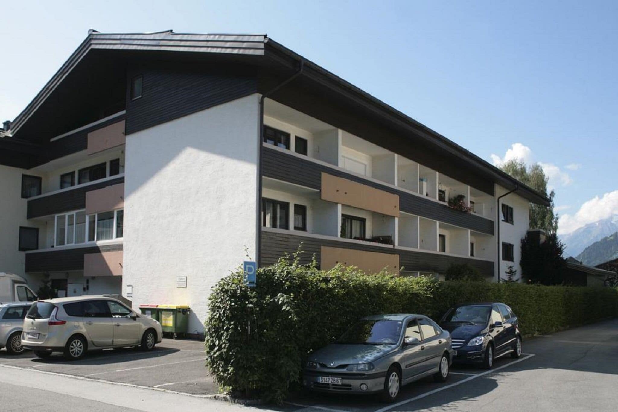 Appartement confortable à Zell am See avec terrasse