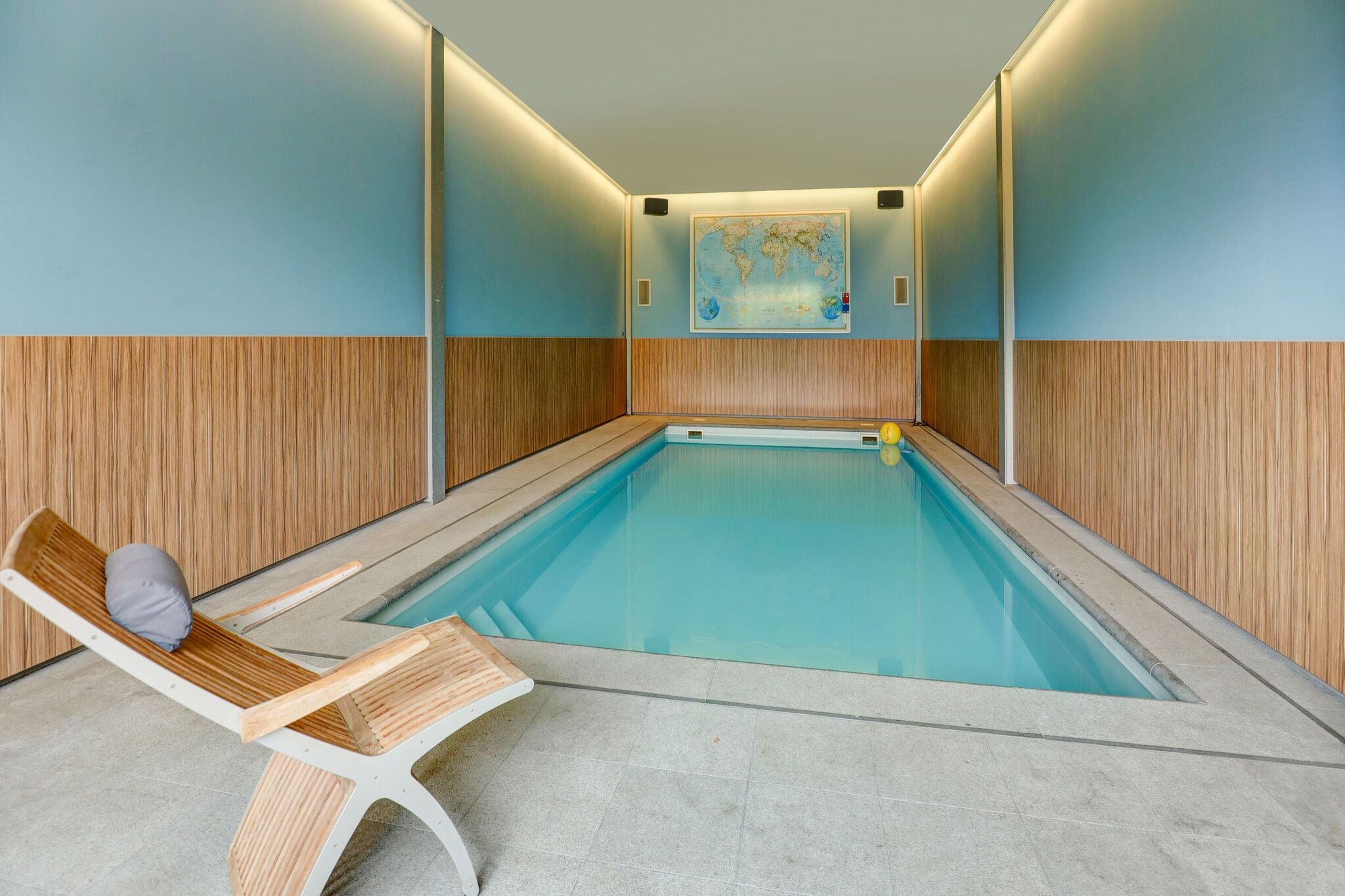 Modern appartement in Weelde met een zwembad