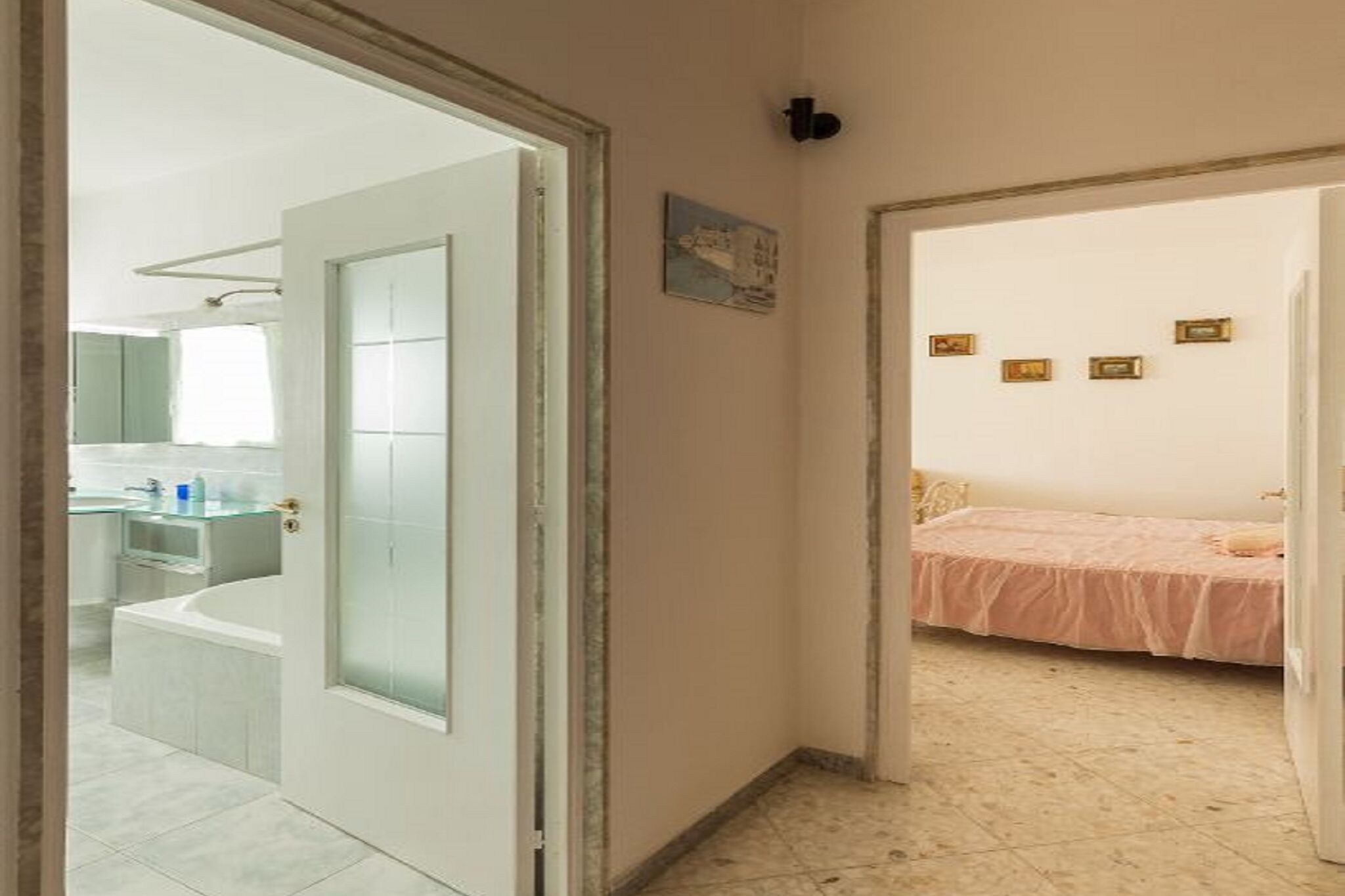 Verträumte Wohnung in Bari mit Aufzug