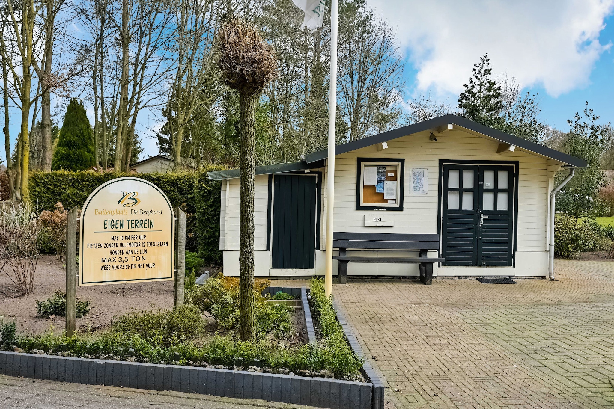 Huisje 37-Exterior summer