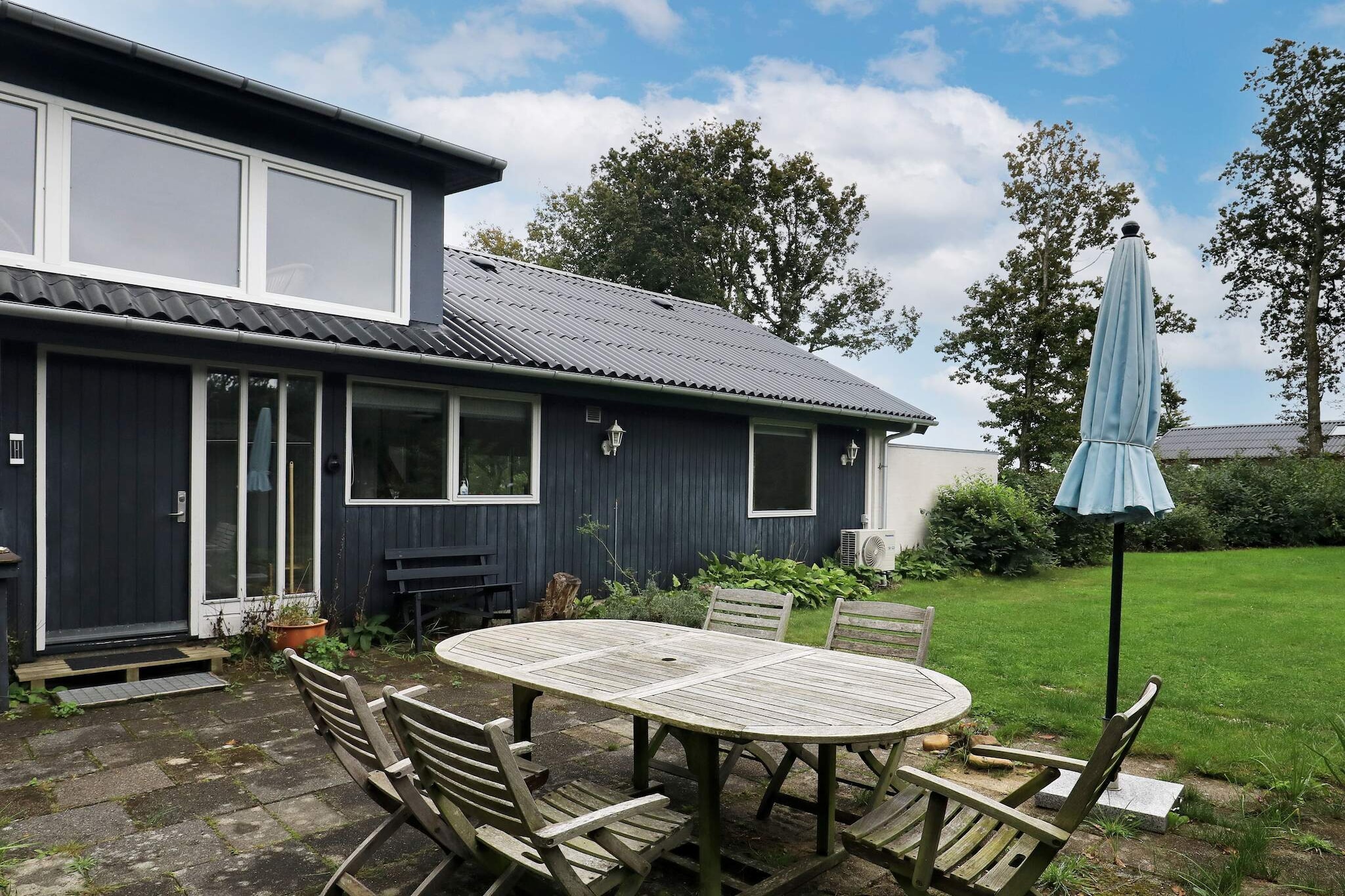 6 person holiday home in Roslev