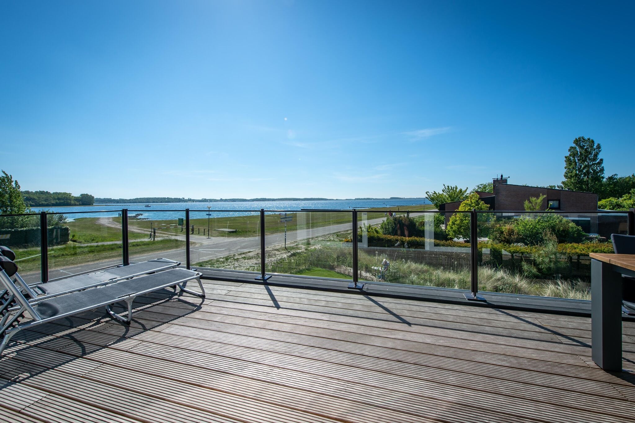 Moderne villa met uitzicht op het Veerse Meer