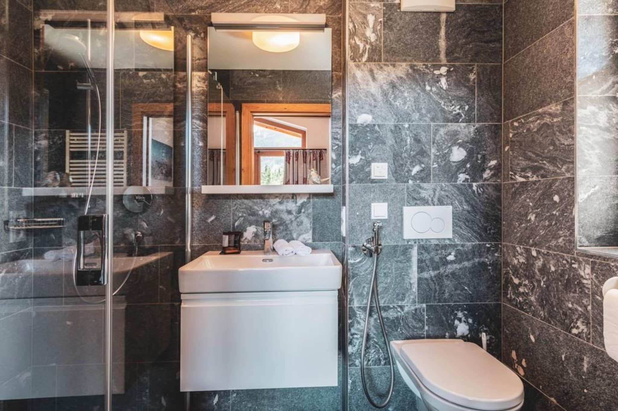 Nationalpark Chalet Goldbergspitze-Badkamer