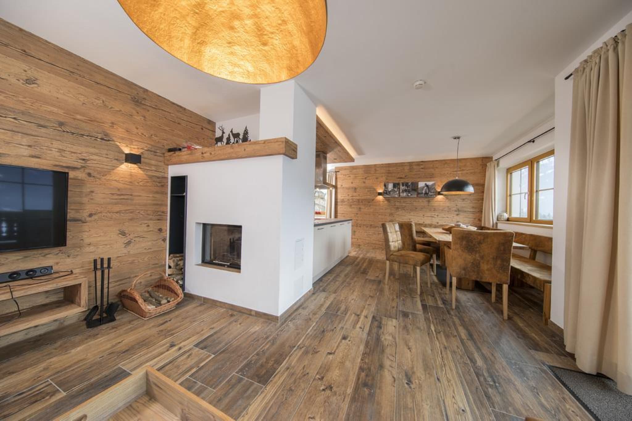 Nationalpark Chalet Rainerhorn-Dining room