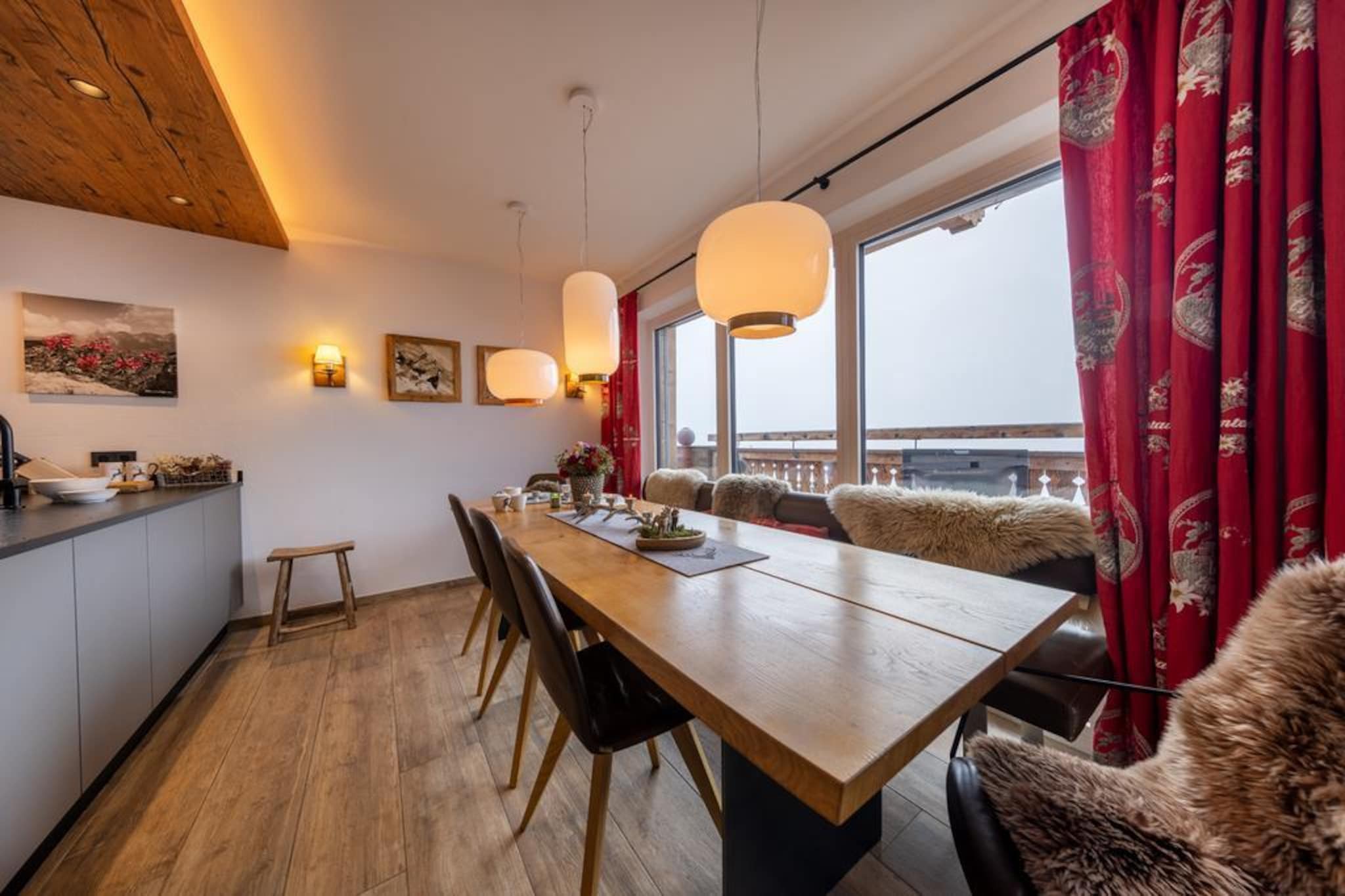 Nationalpark Chalet Hohe Warte-Eetkamer