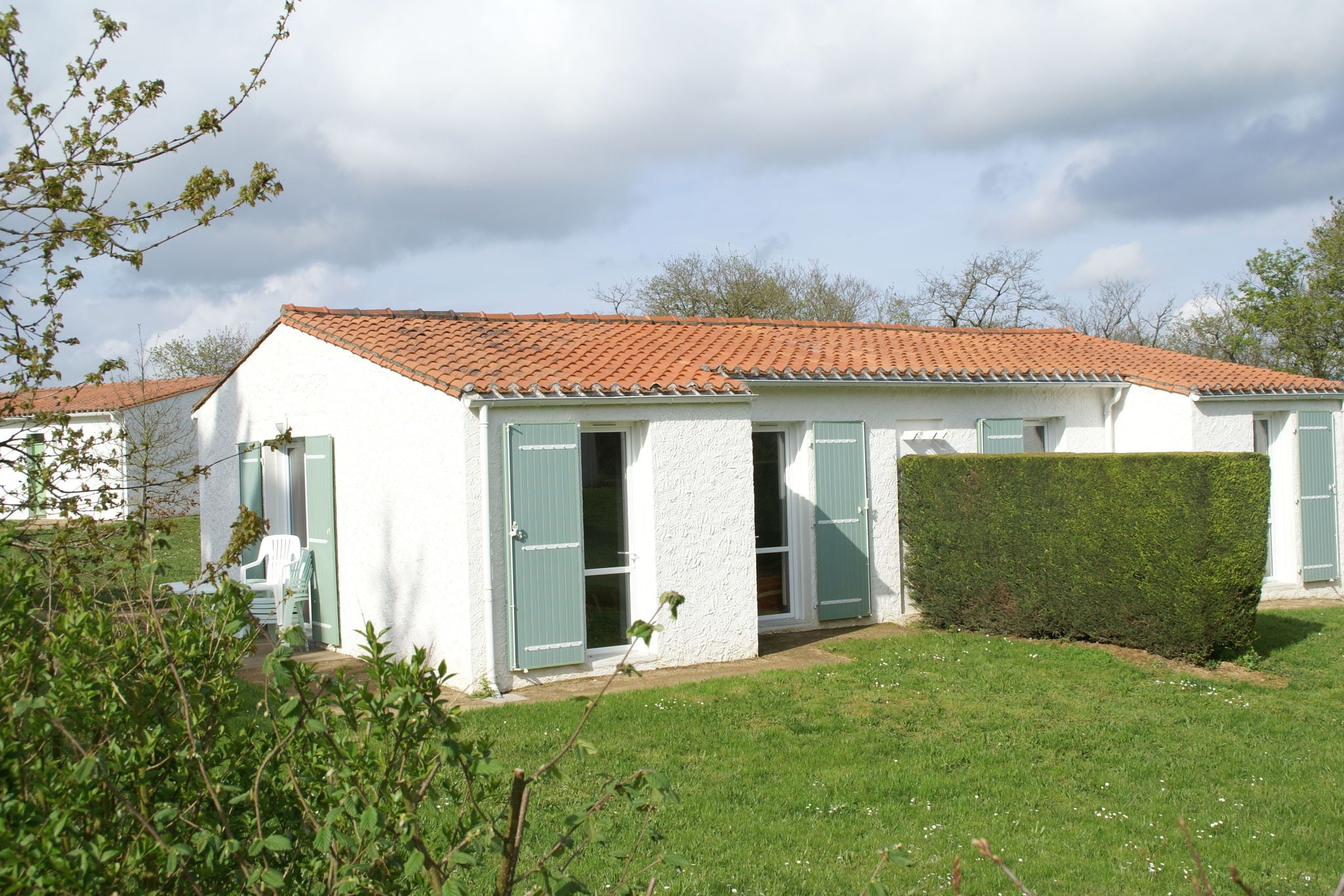 Halfvrijstaande bungalow met magnetron, in de Vendée